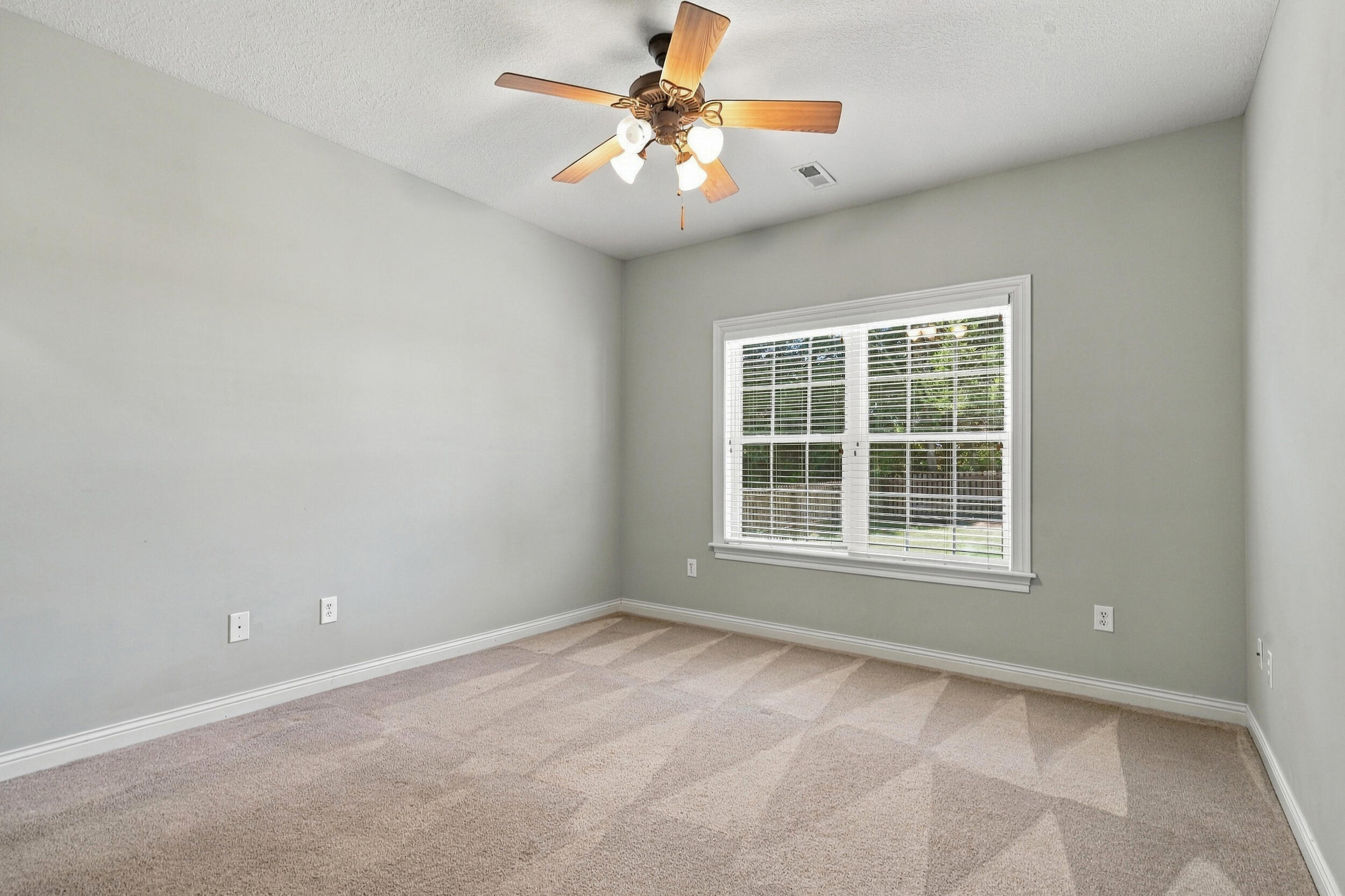 208 Red Tail Dr Property Photo 26