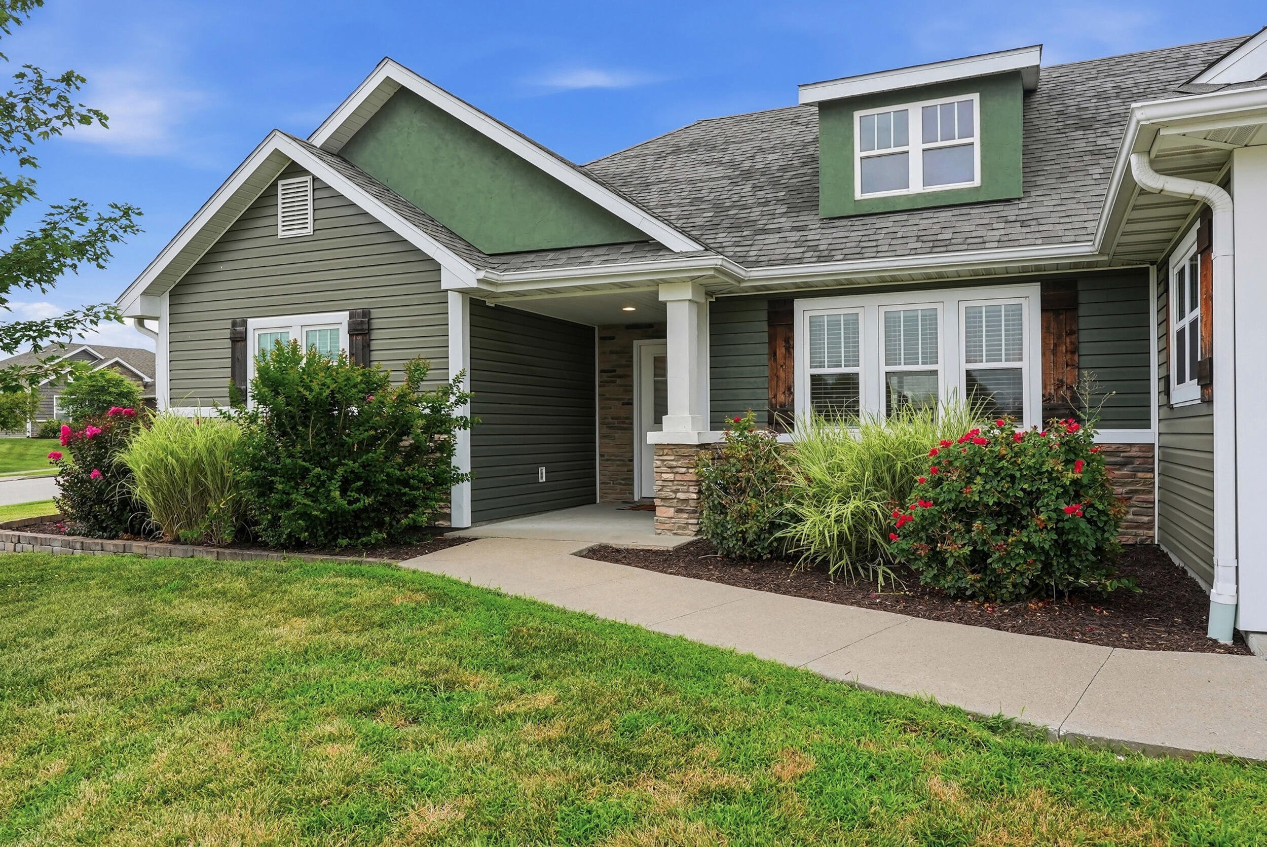 14685 Gordon Setter Cir Property Photo 1