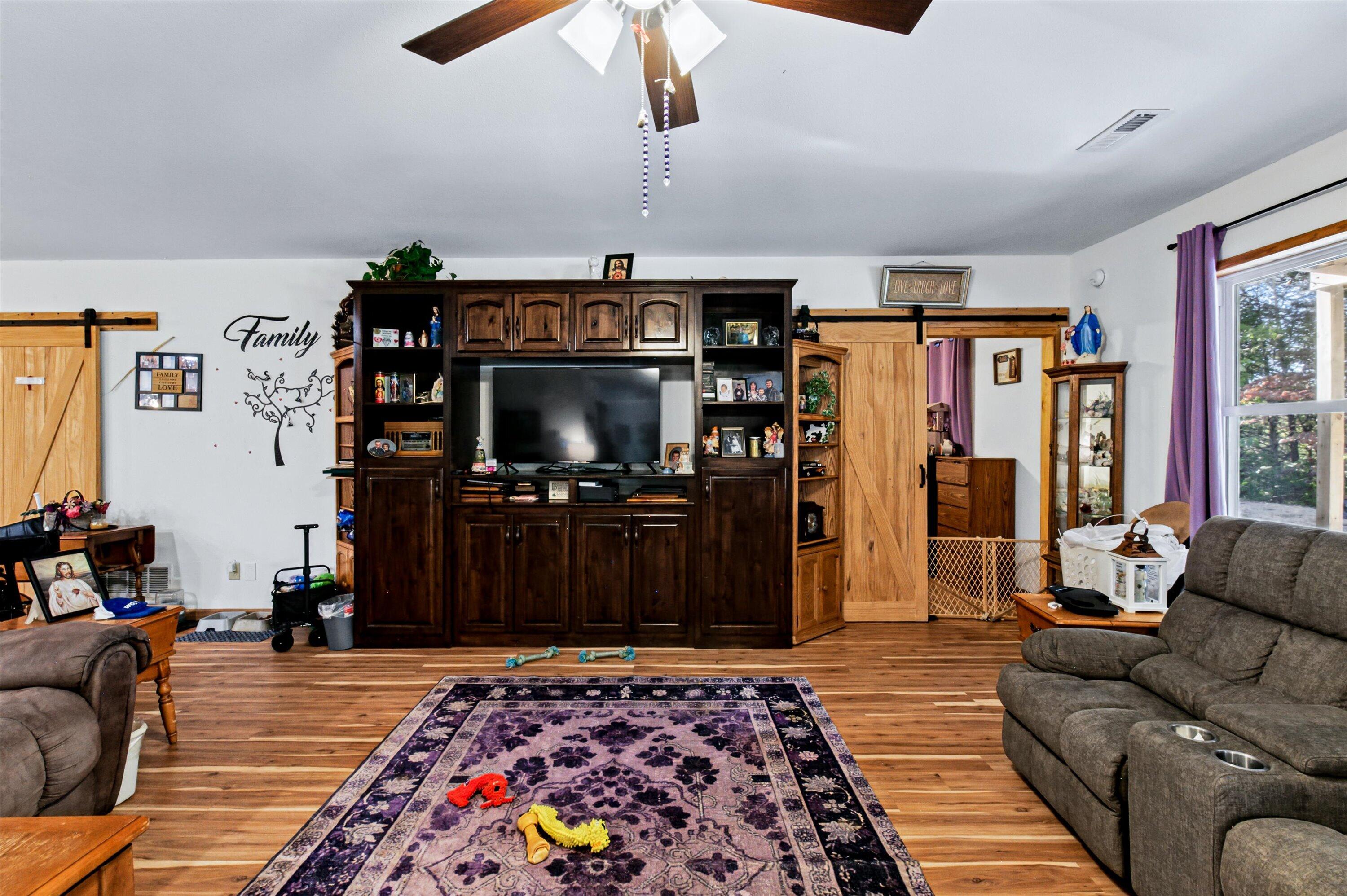 1426 Route E Property Photo 17