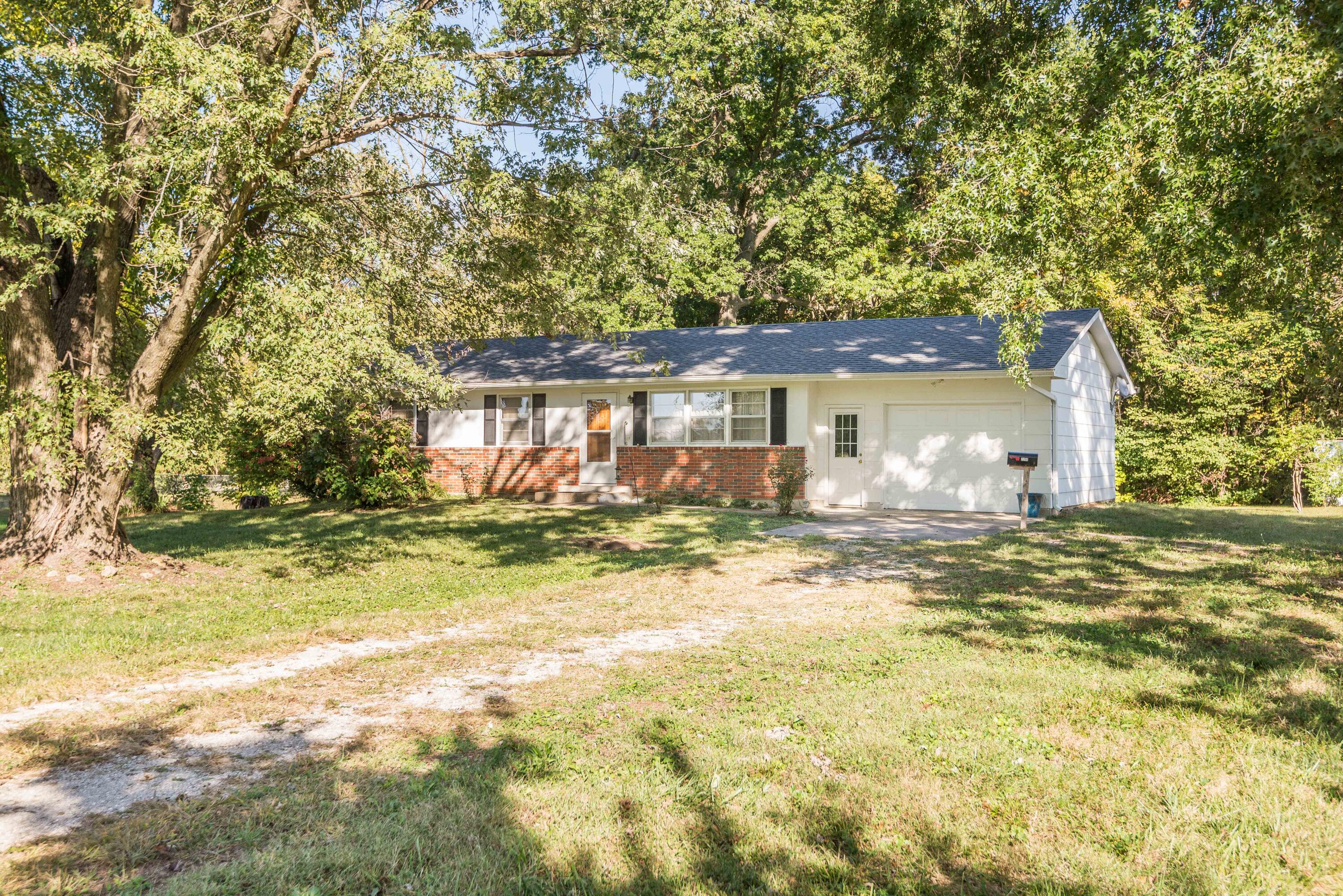 2350 N Route Z Property Photo 1