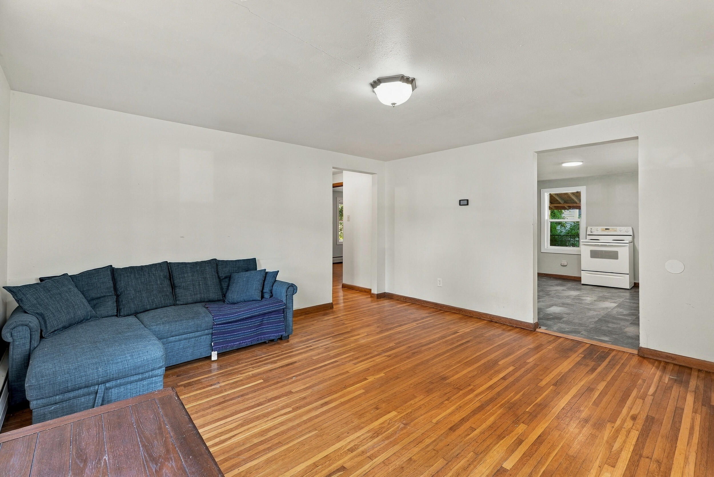 305 Hirth Ave Property Photo 6