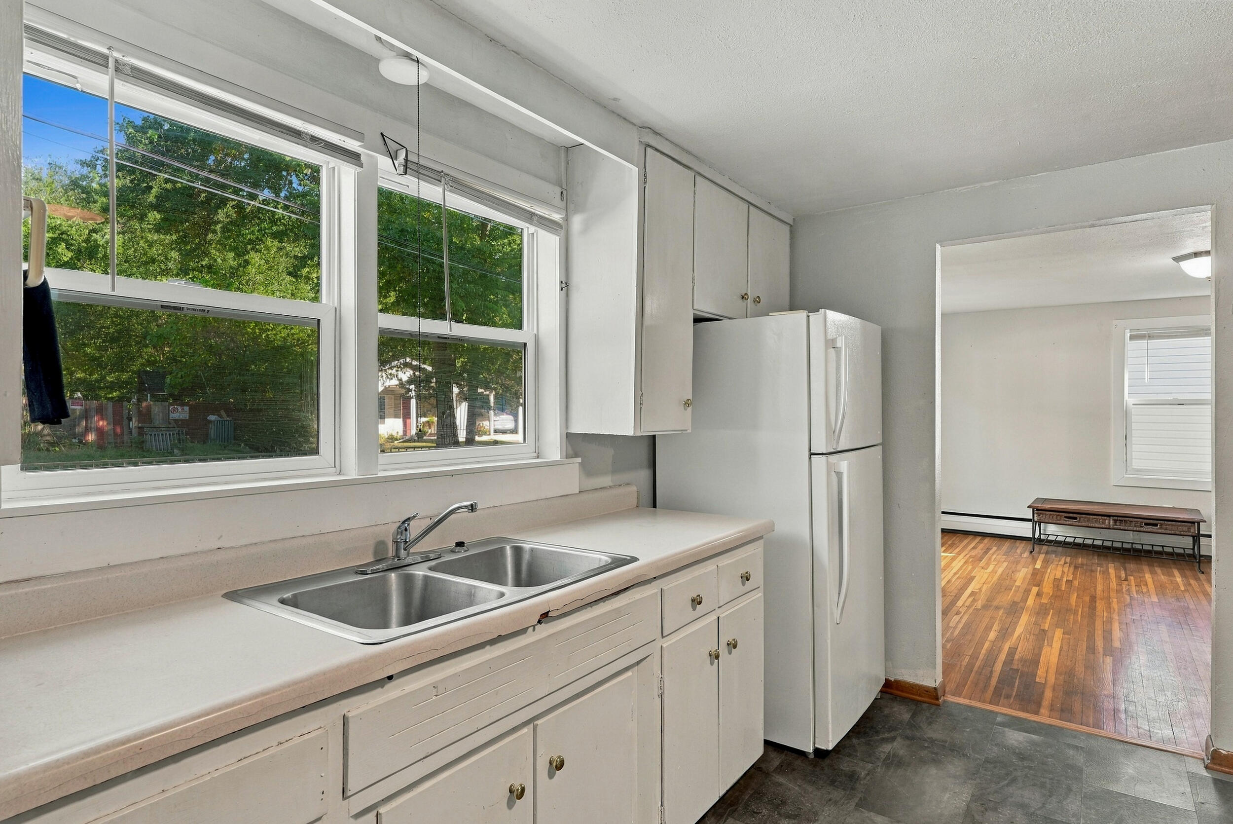 305 Hirth Ave Property Photo 12