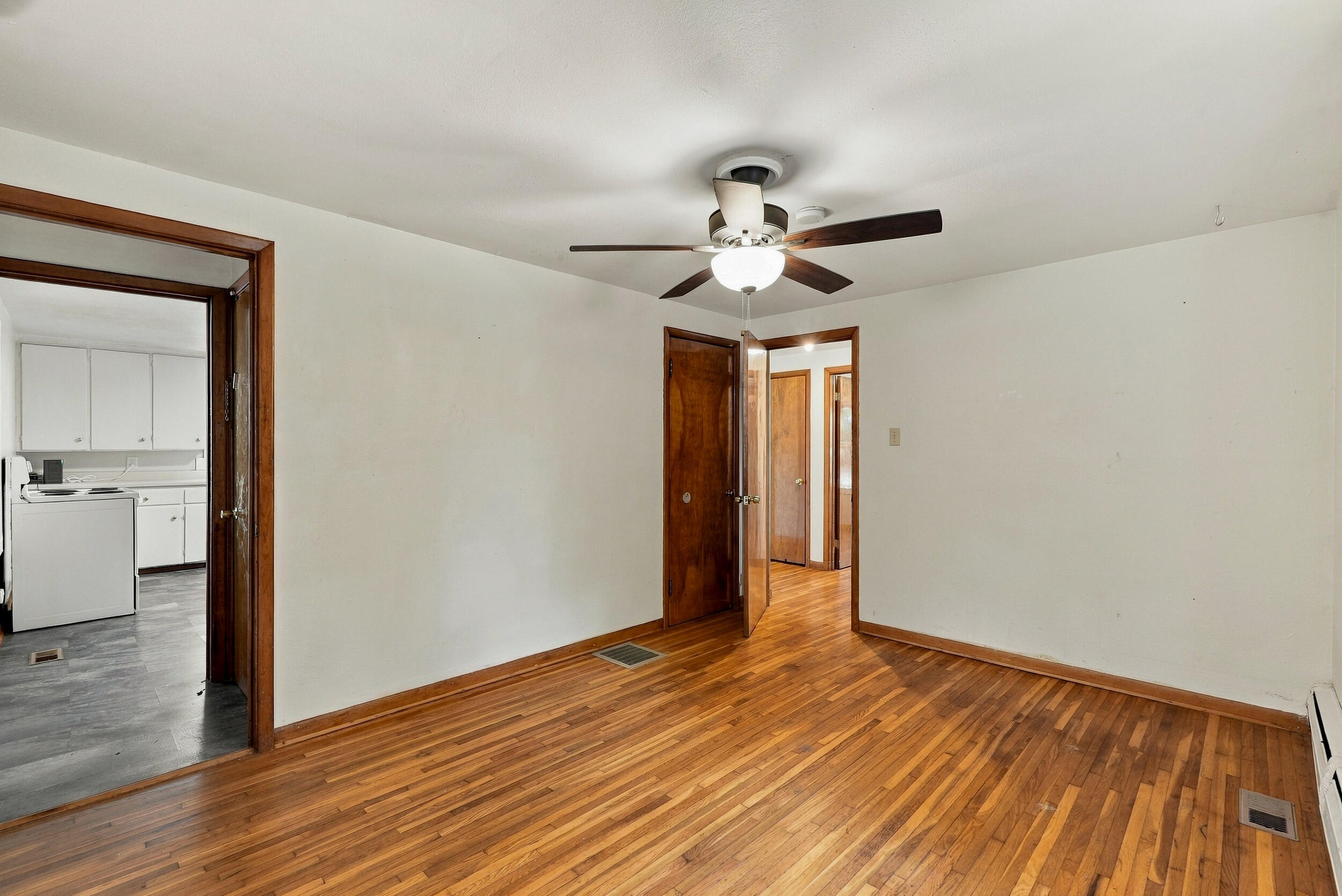 305 Hirth Ave Property Photo 18