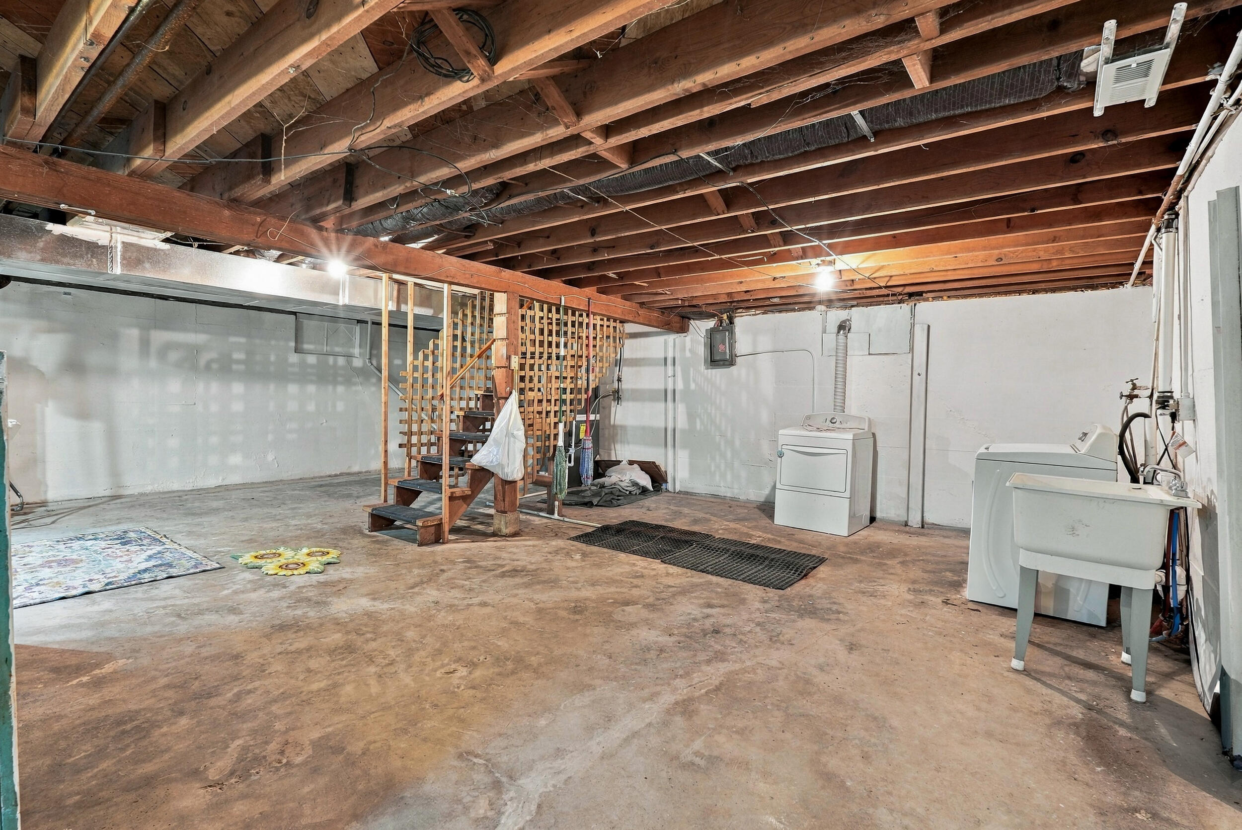305 Hirth Ave Property Photo 21
