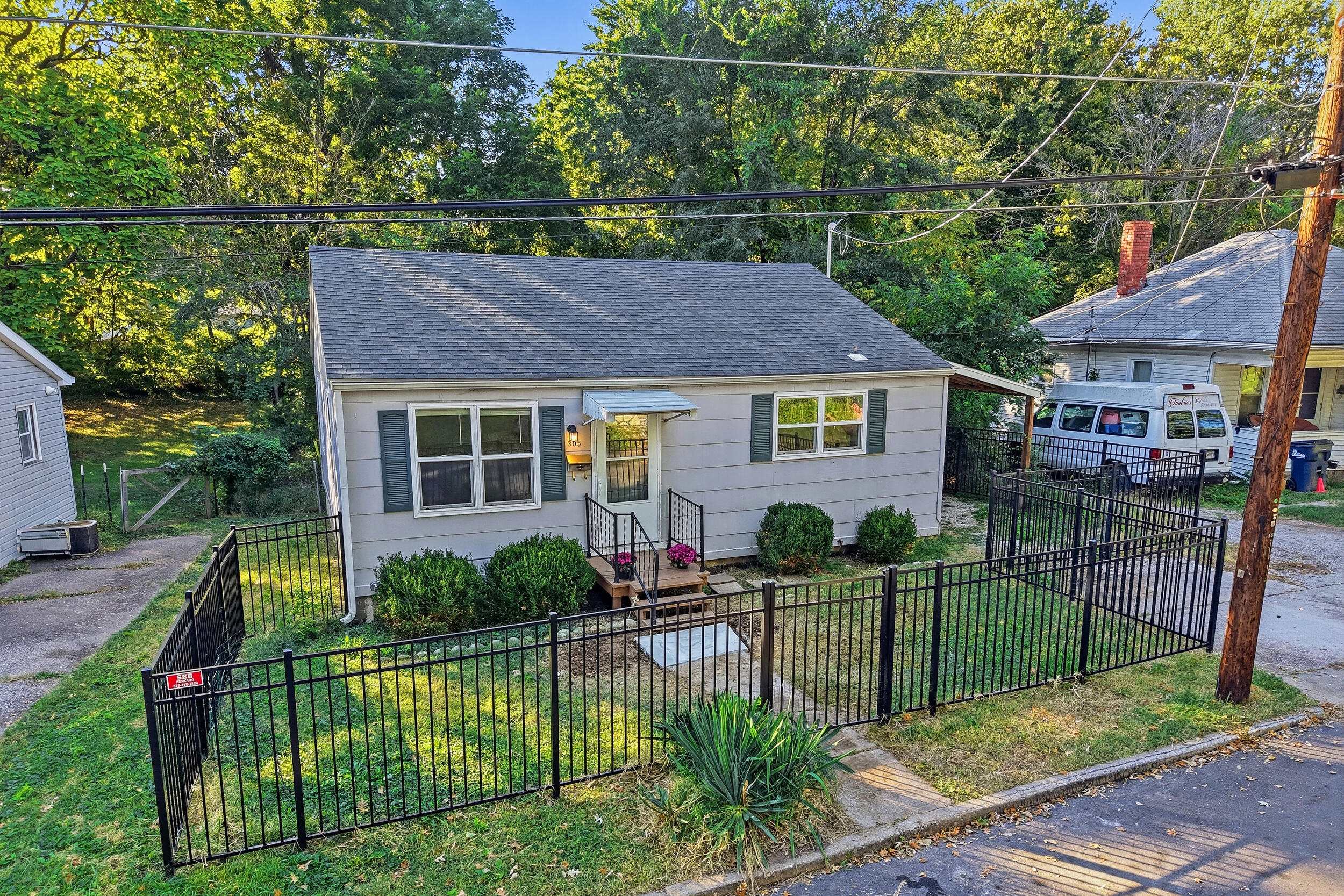 305 Hirth Ave Property Photo 29