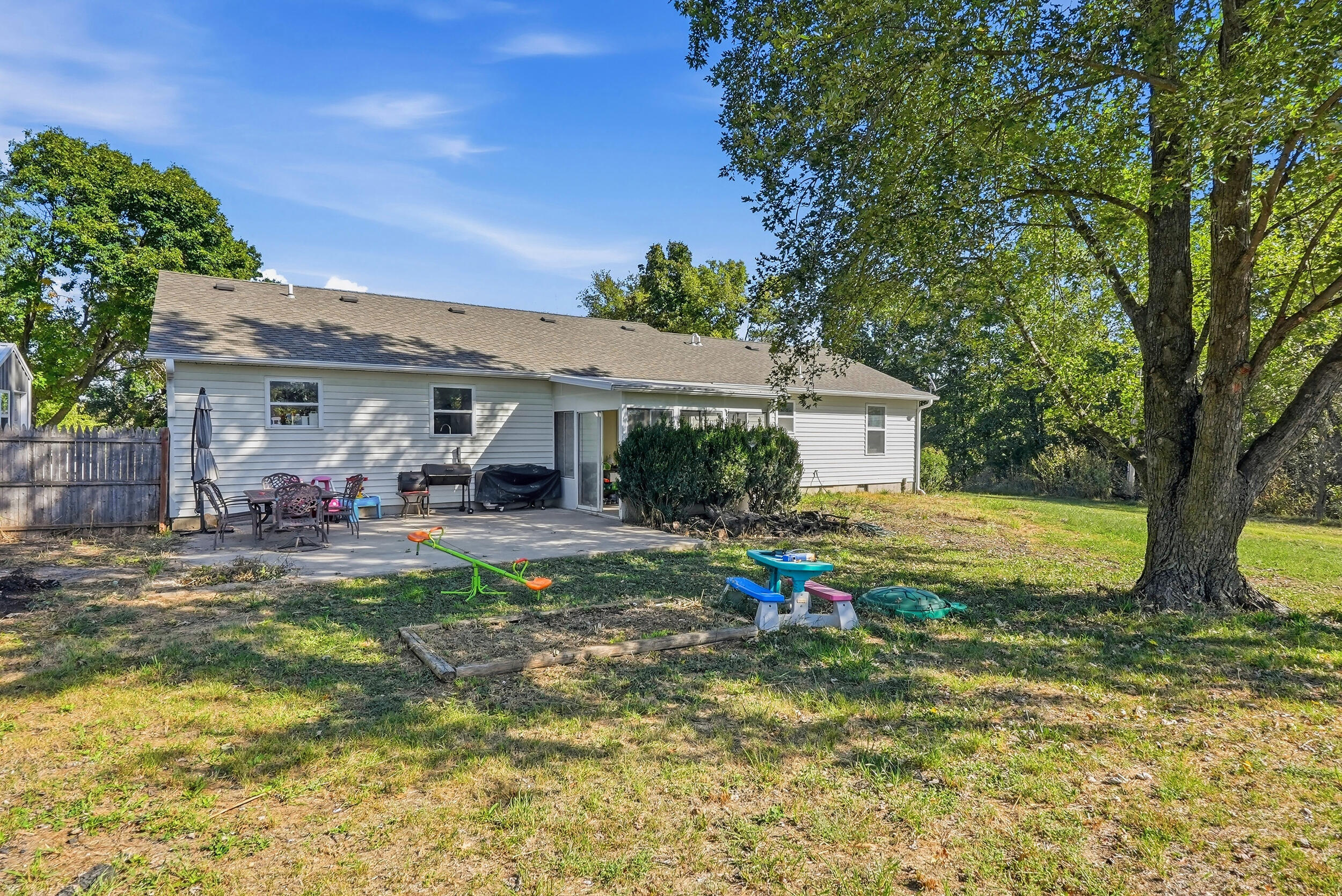 1733 County Road 2980 Property Photo 31