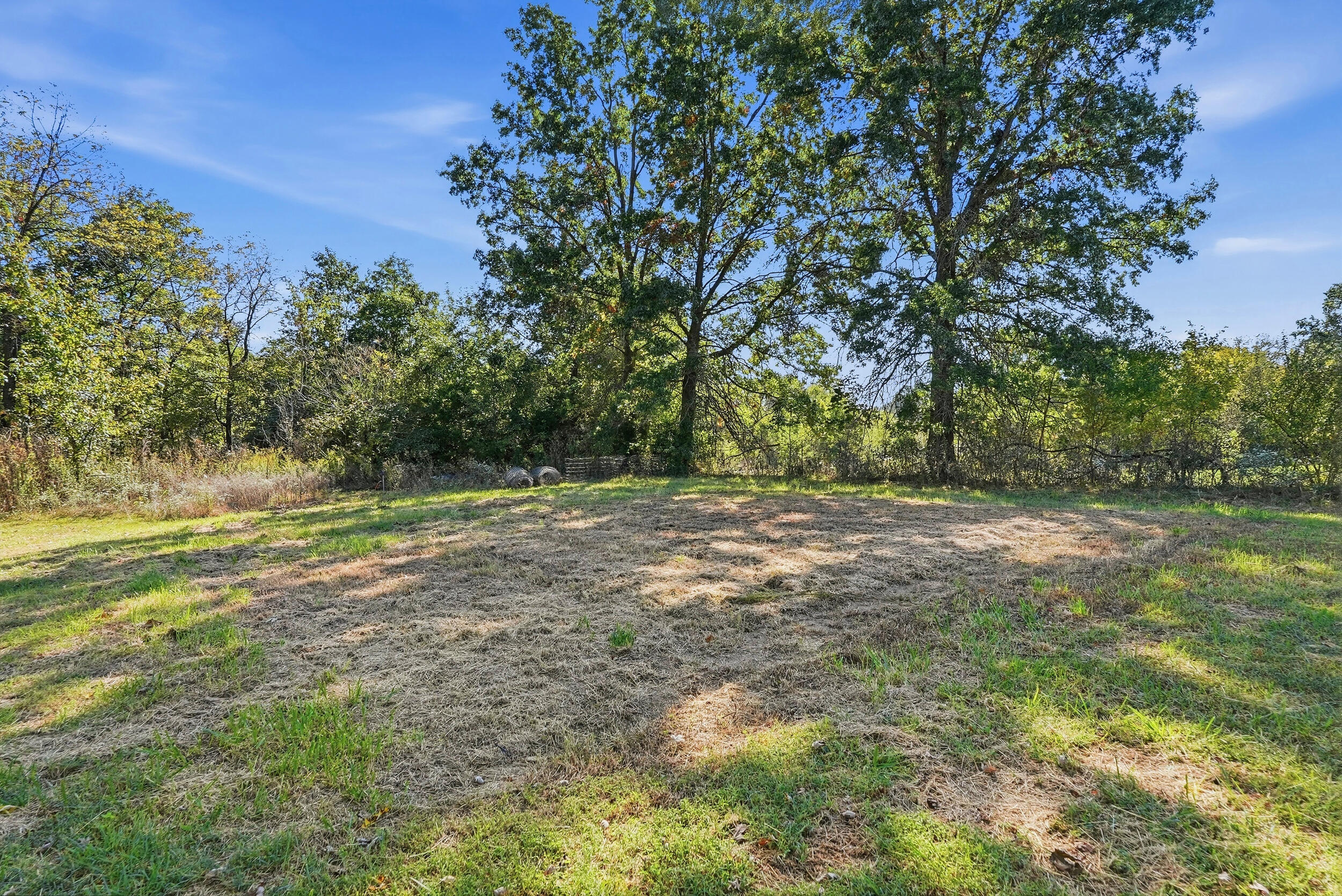 1733 County Road 2980 Property Photo 32