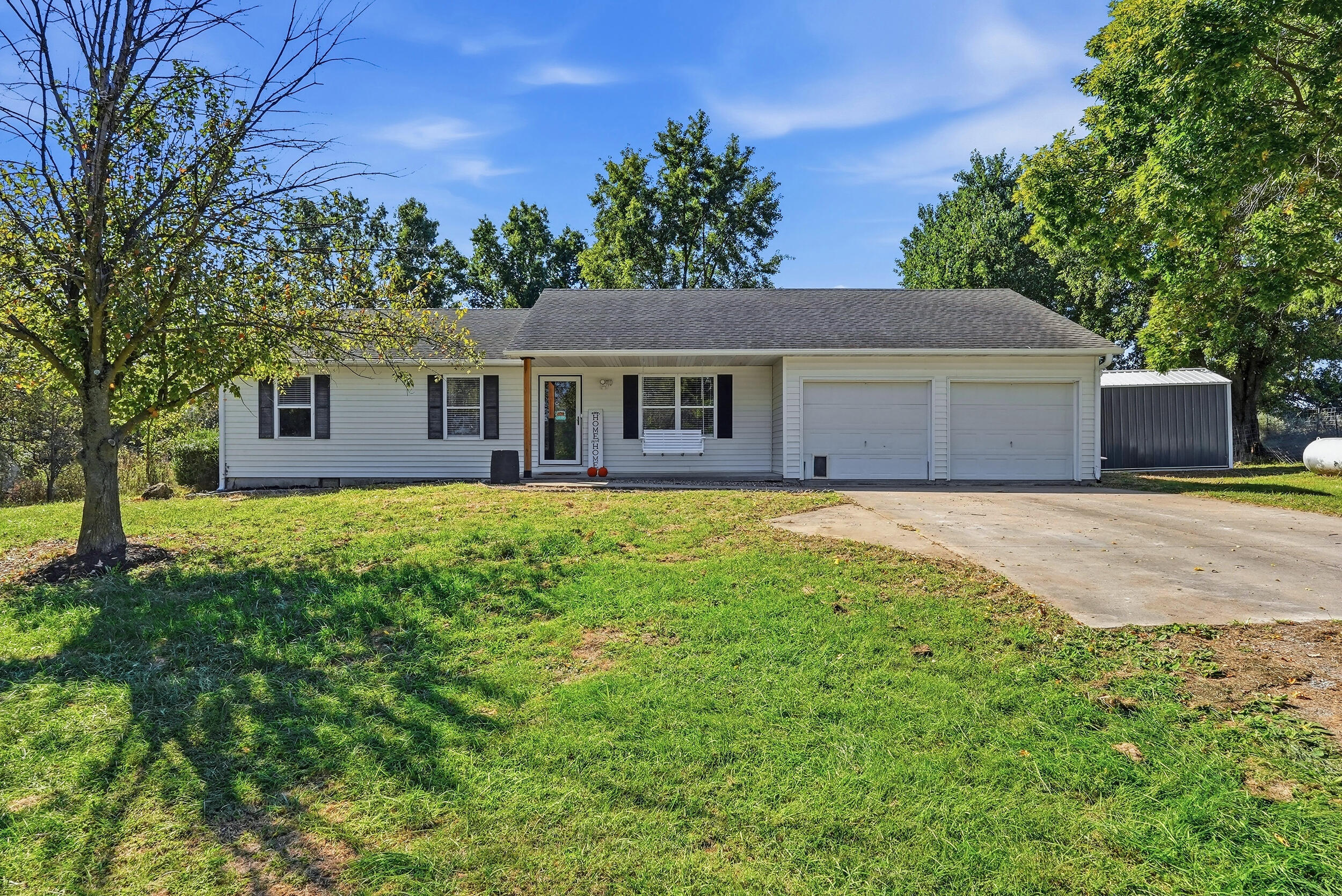 1733 County Road 2980 Property Photo 45