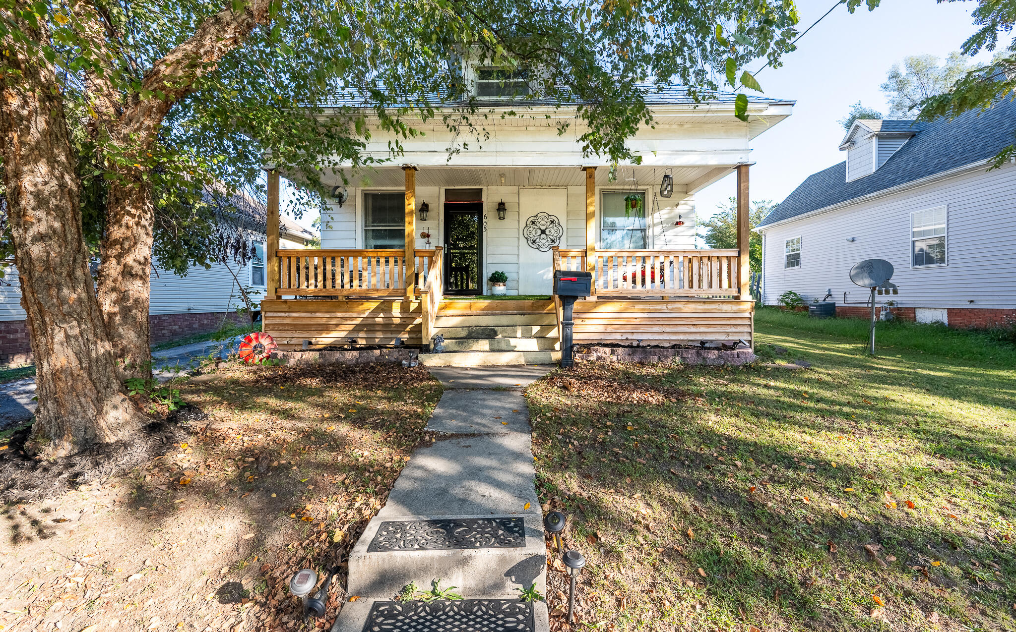 605 Farror St Property Photo 1