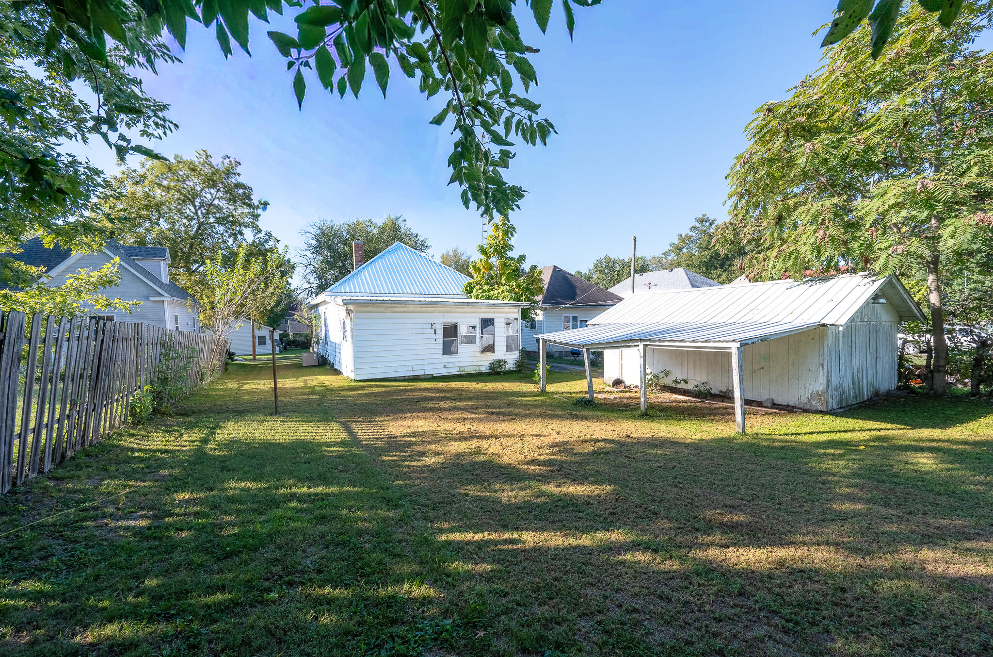 605 Farror St Property Photo 4