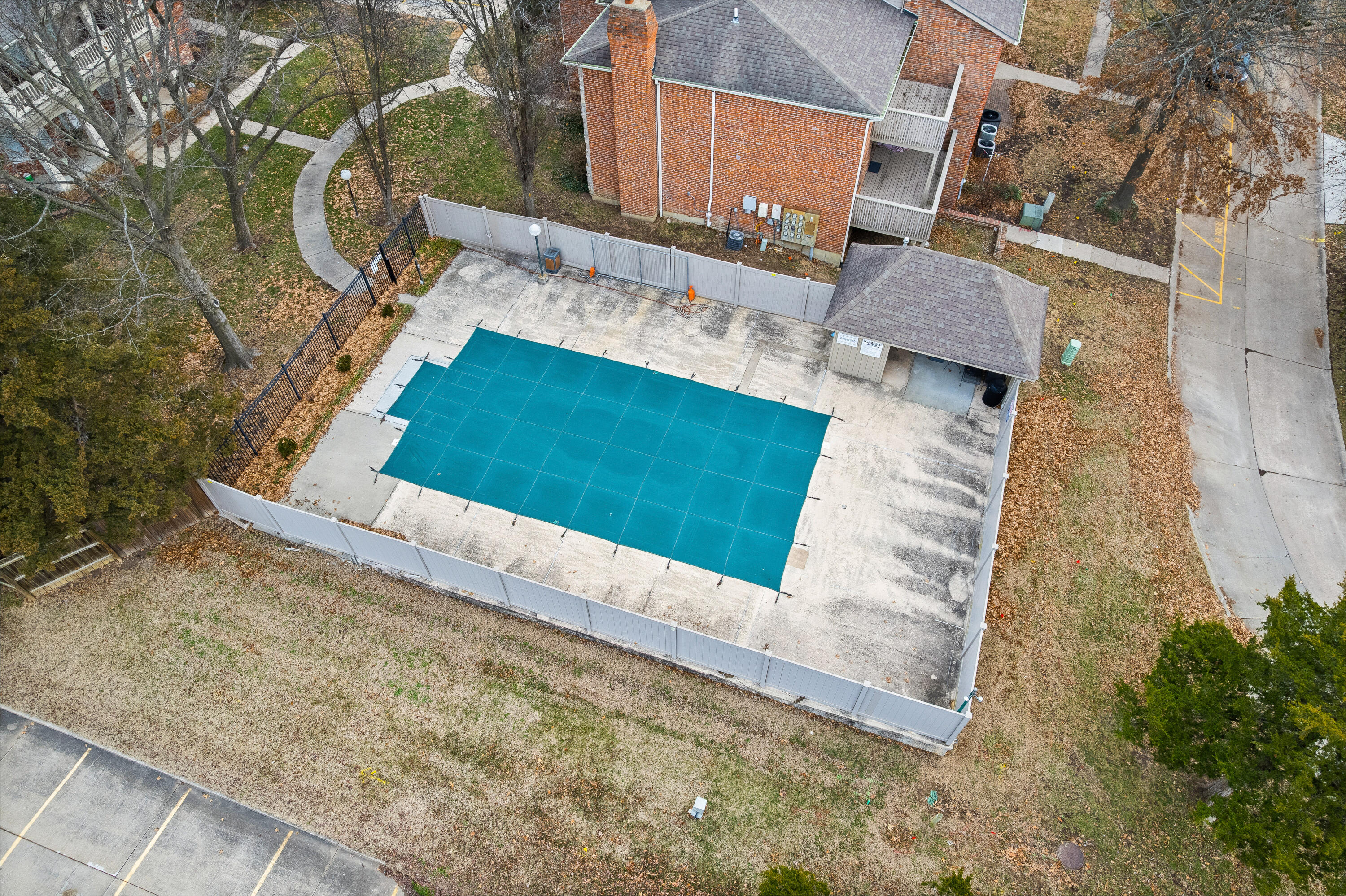 104 E Green Meadows Rd Property Photo 21