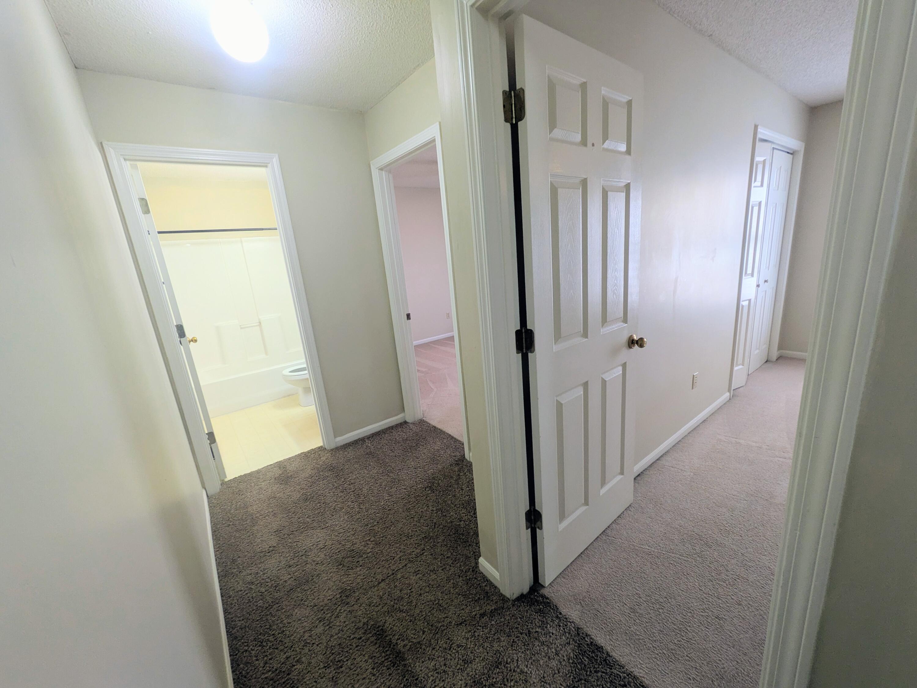 32 N Cedar Lake Dr Property Photo 11