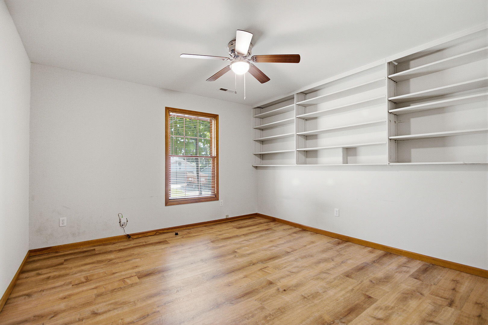 409 Cedar Ln Property Photo 16