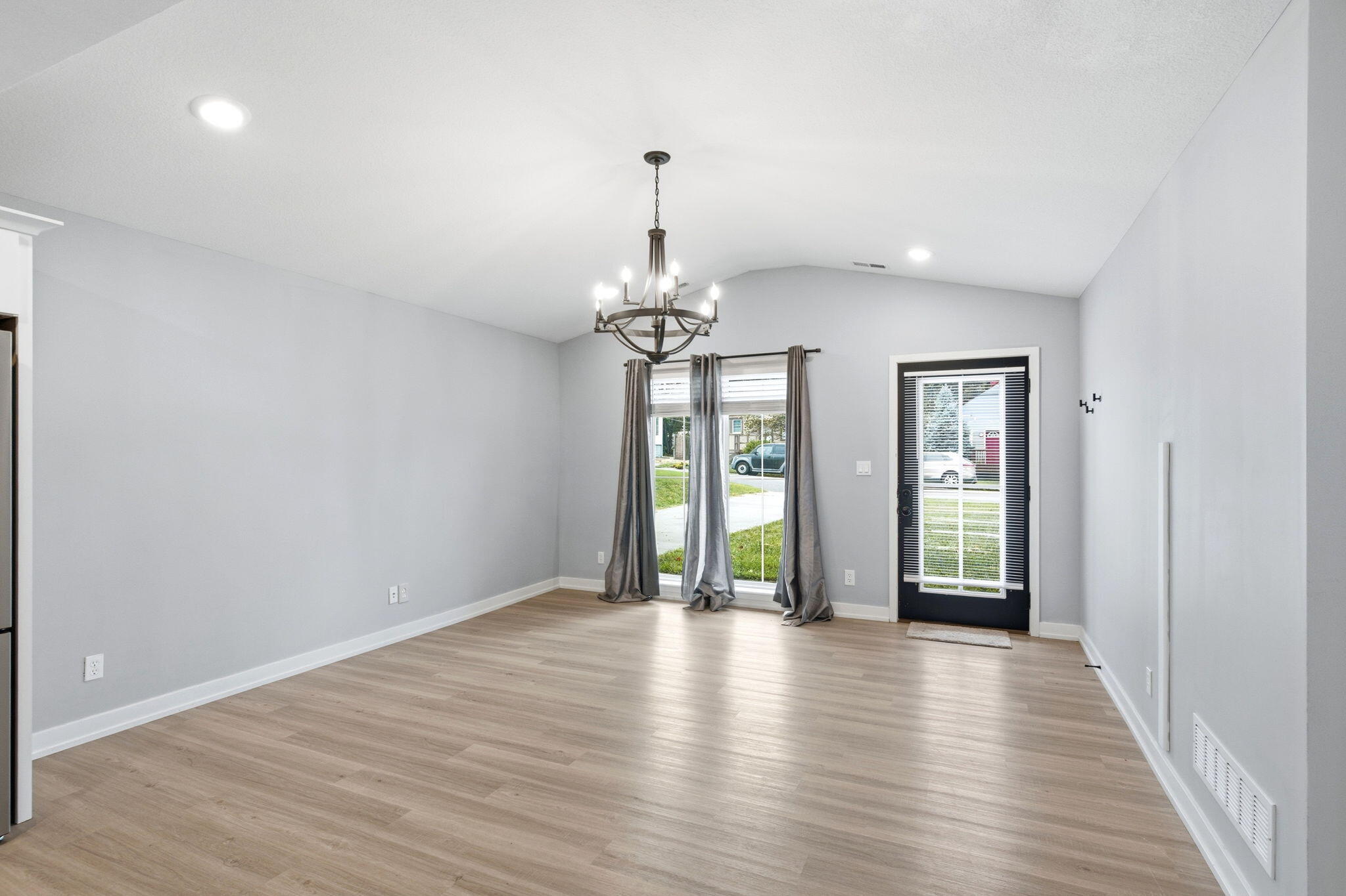 1203 Lakeview Ave Property Photo 6