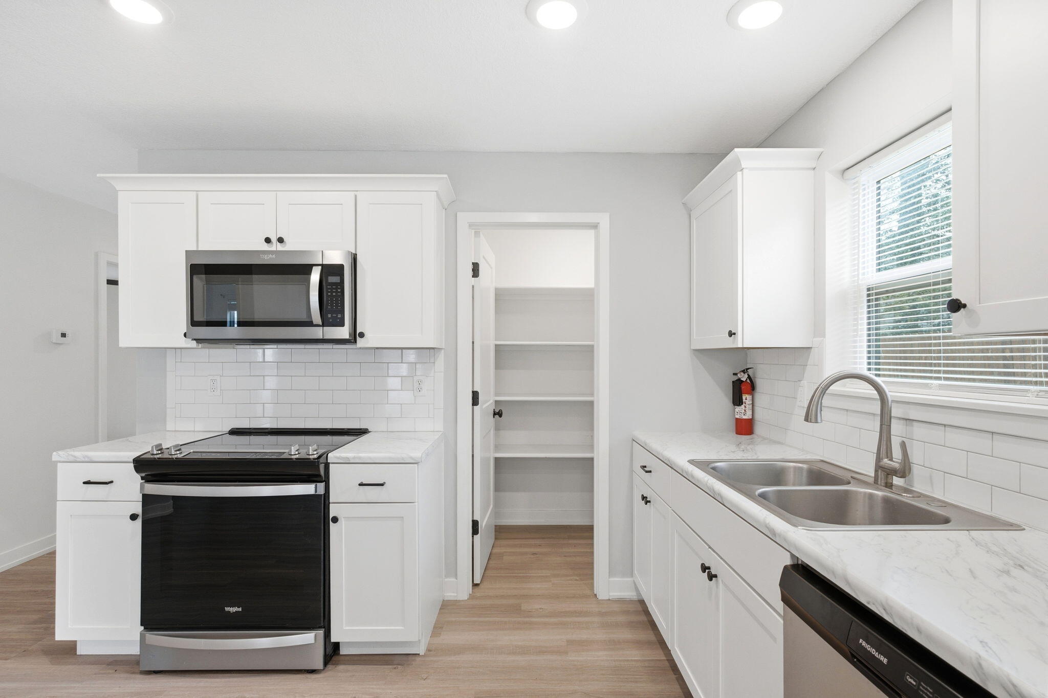 1203 Lakeview Ave Property Photo 10