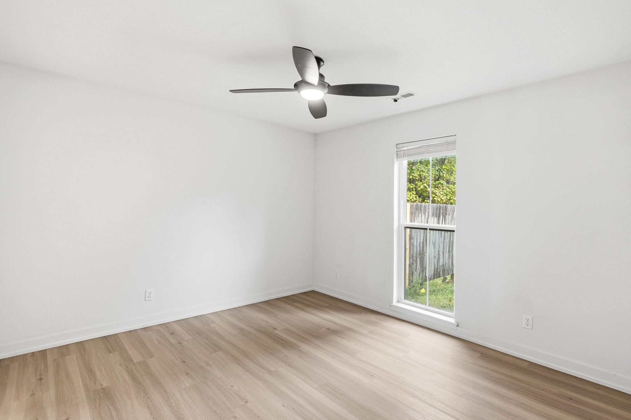 1203 Lakeview Ave Property Photo 14