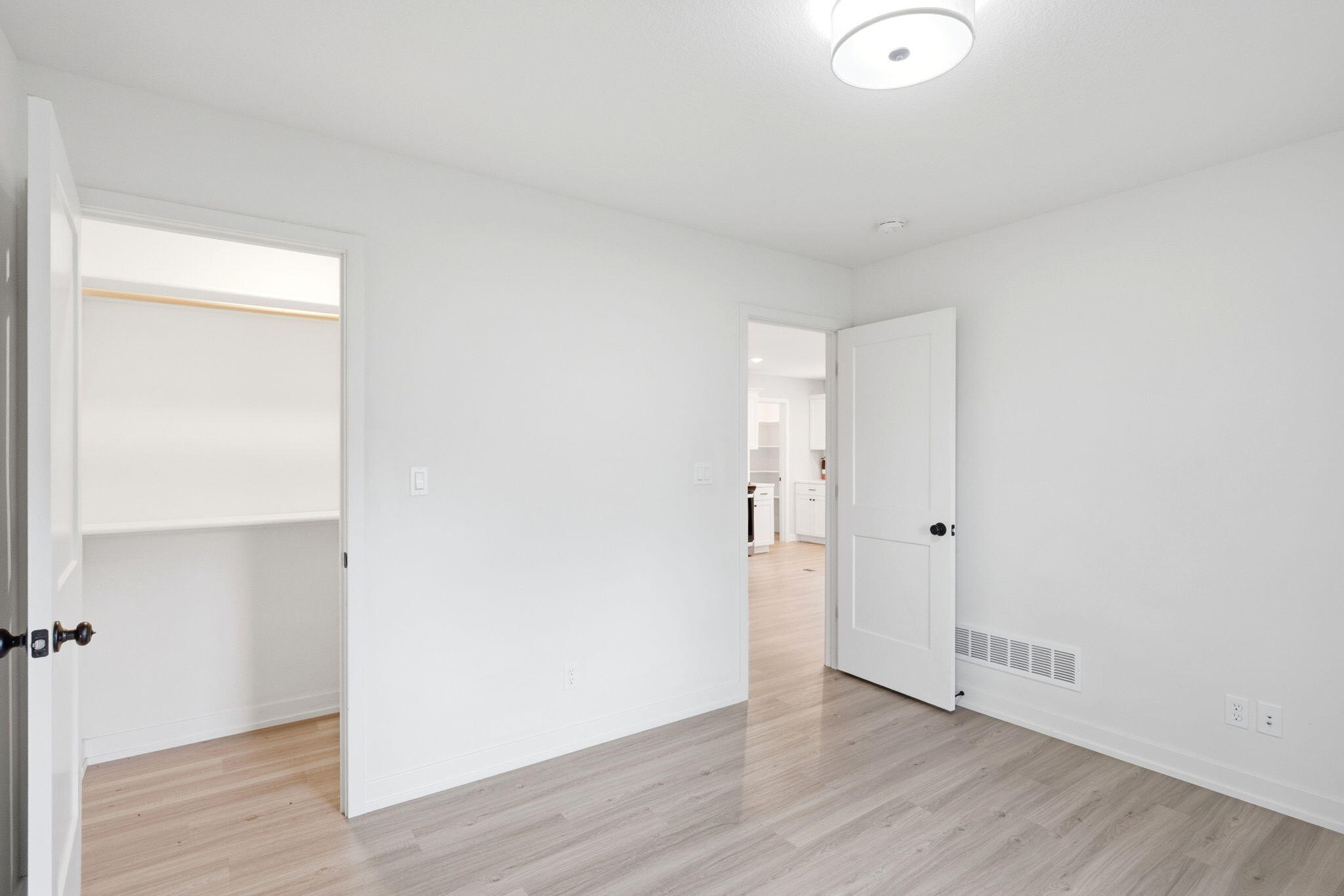 1203 Lakeview Ave Property Photo 23