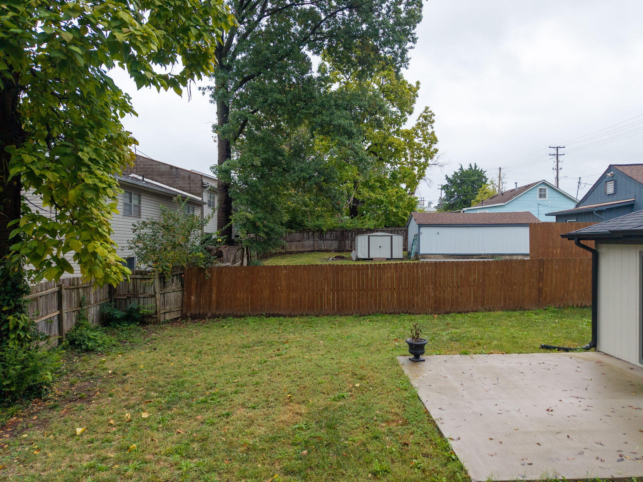 1203 Lakeview Ave Property Photo 31