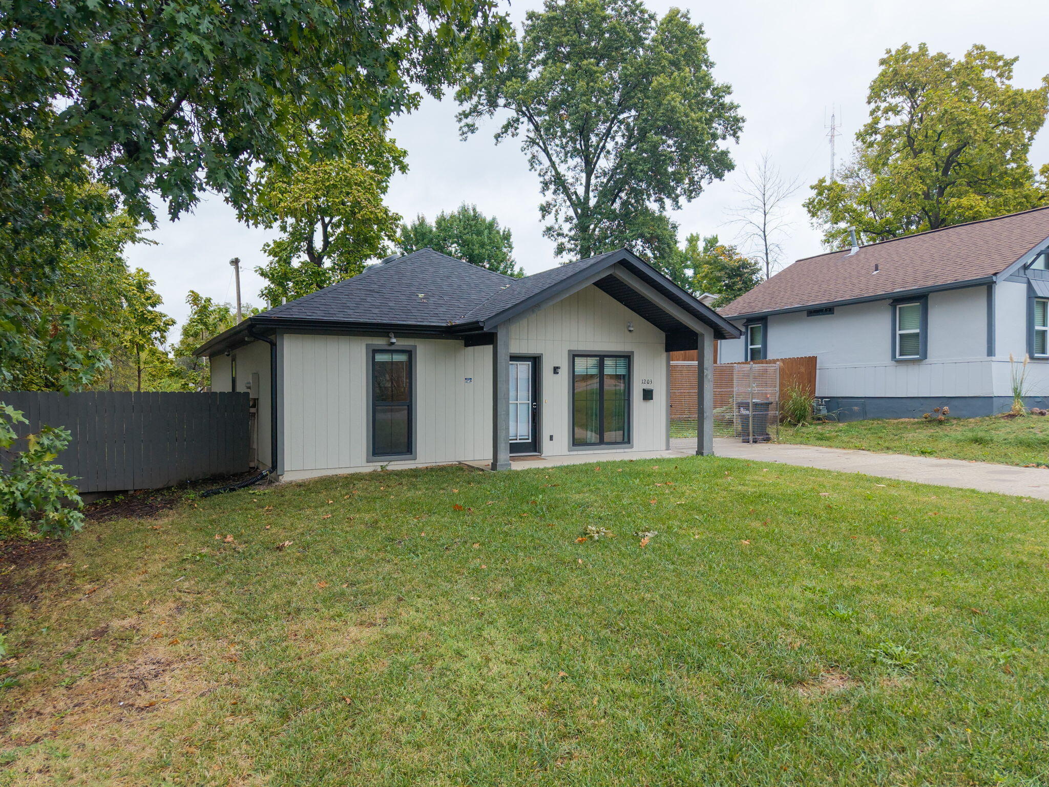 1203 Lakeview Ave Property Photo 40