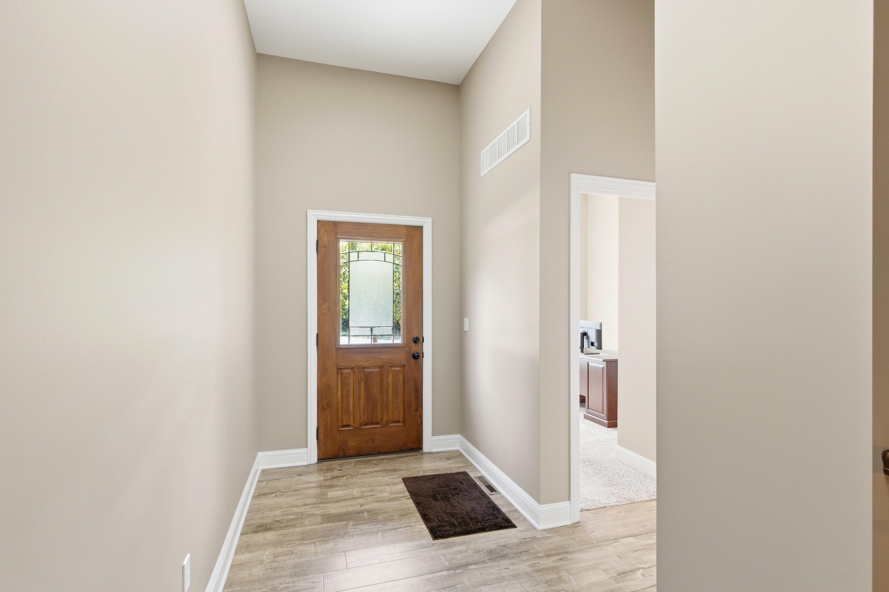 5105 Fabian Ln Property Photo 5