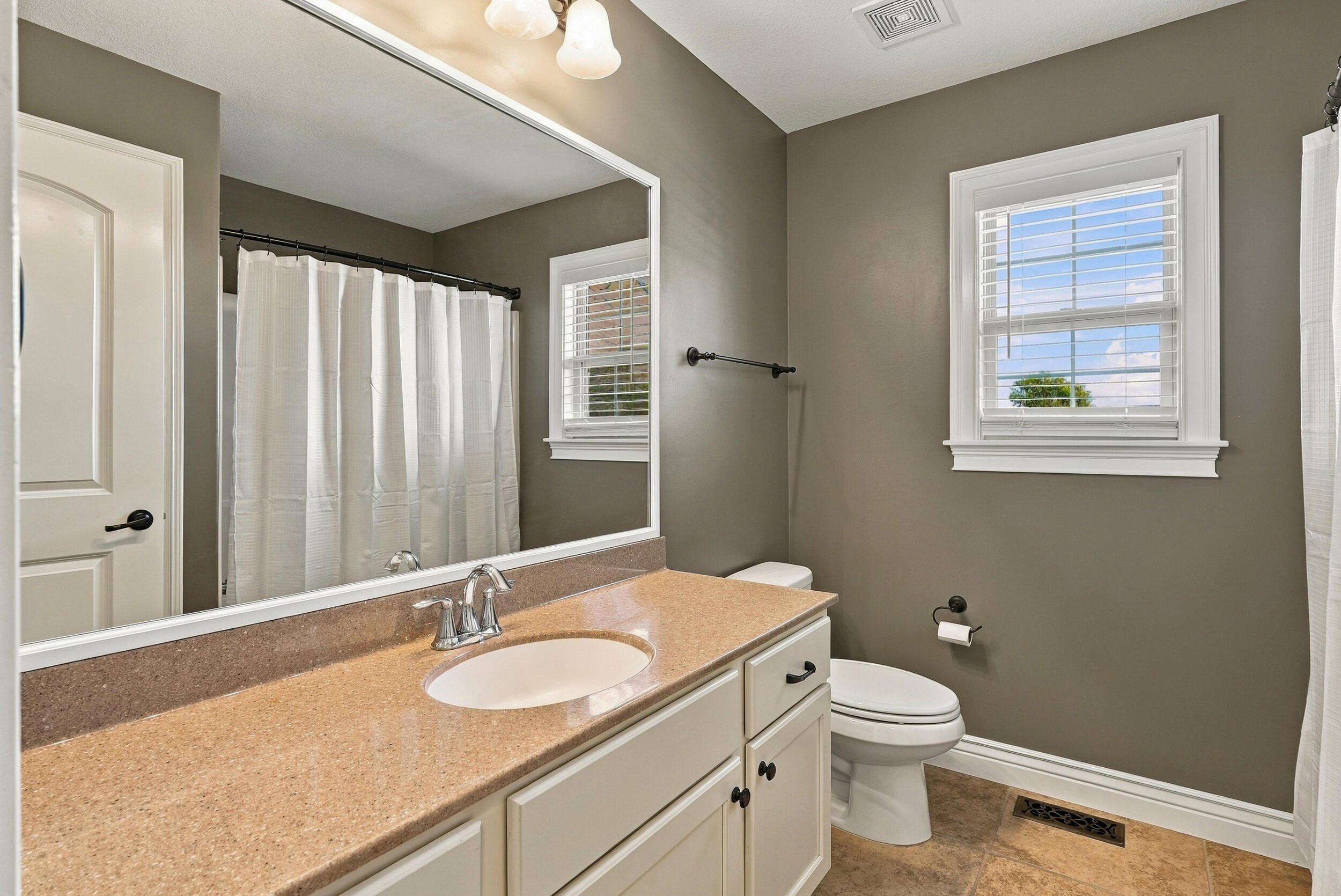 4014 Frontgate Dr Property Photo 45