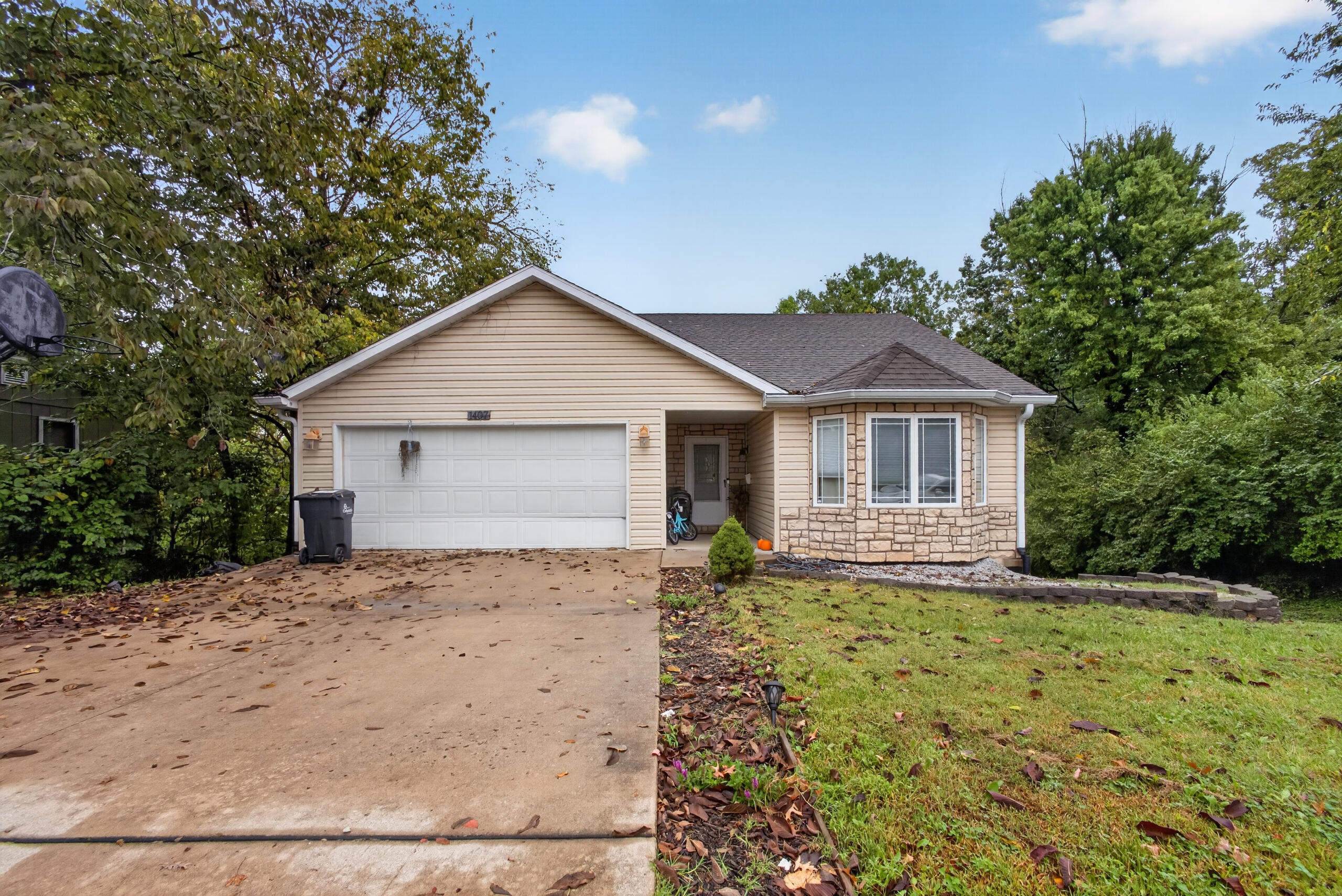 1407 St Andrew St Property Photo 1
