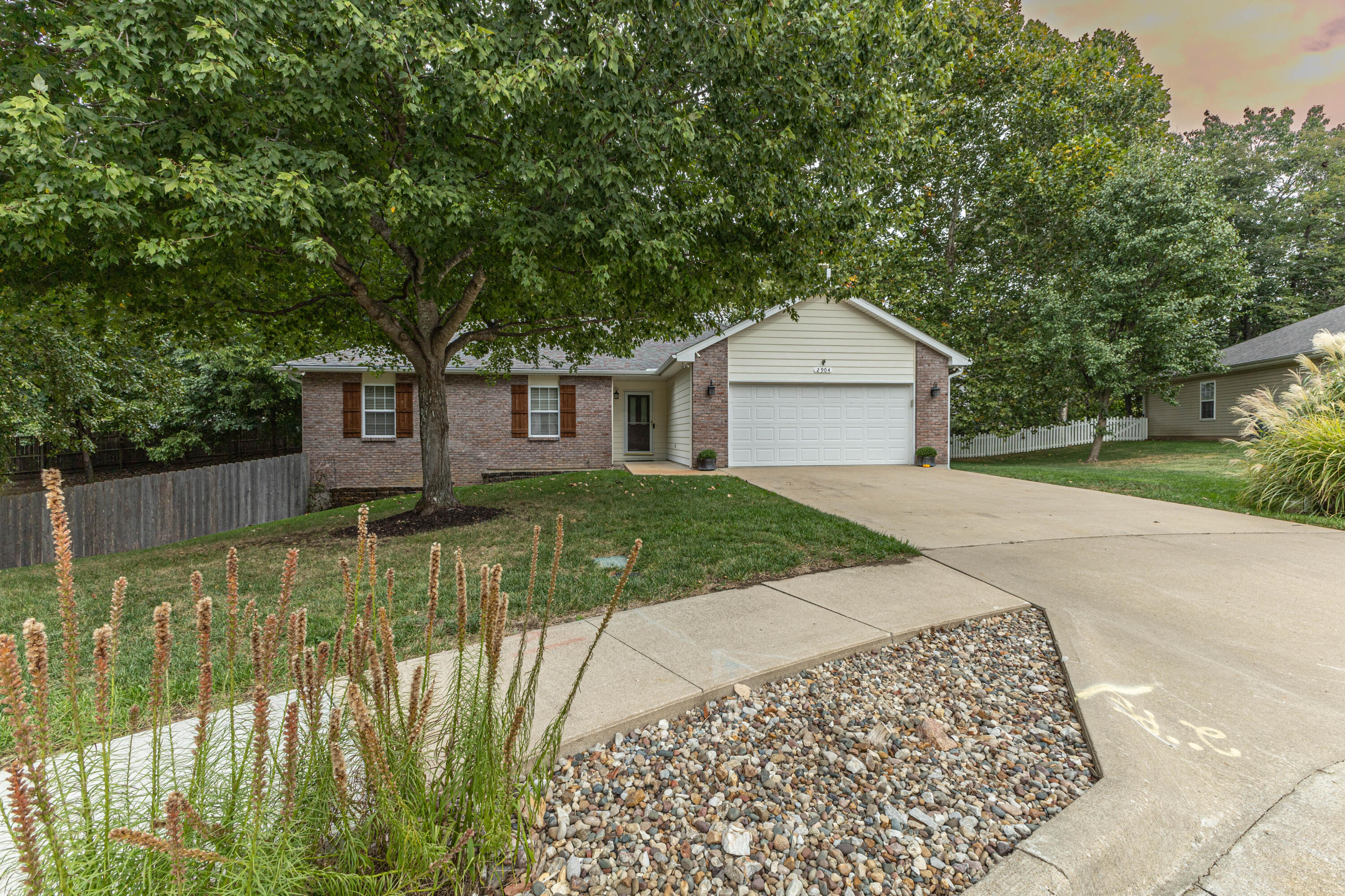 2904 Creekside Ct Property Photo 1