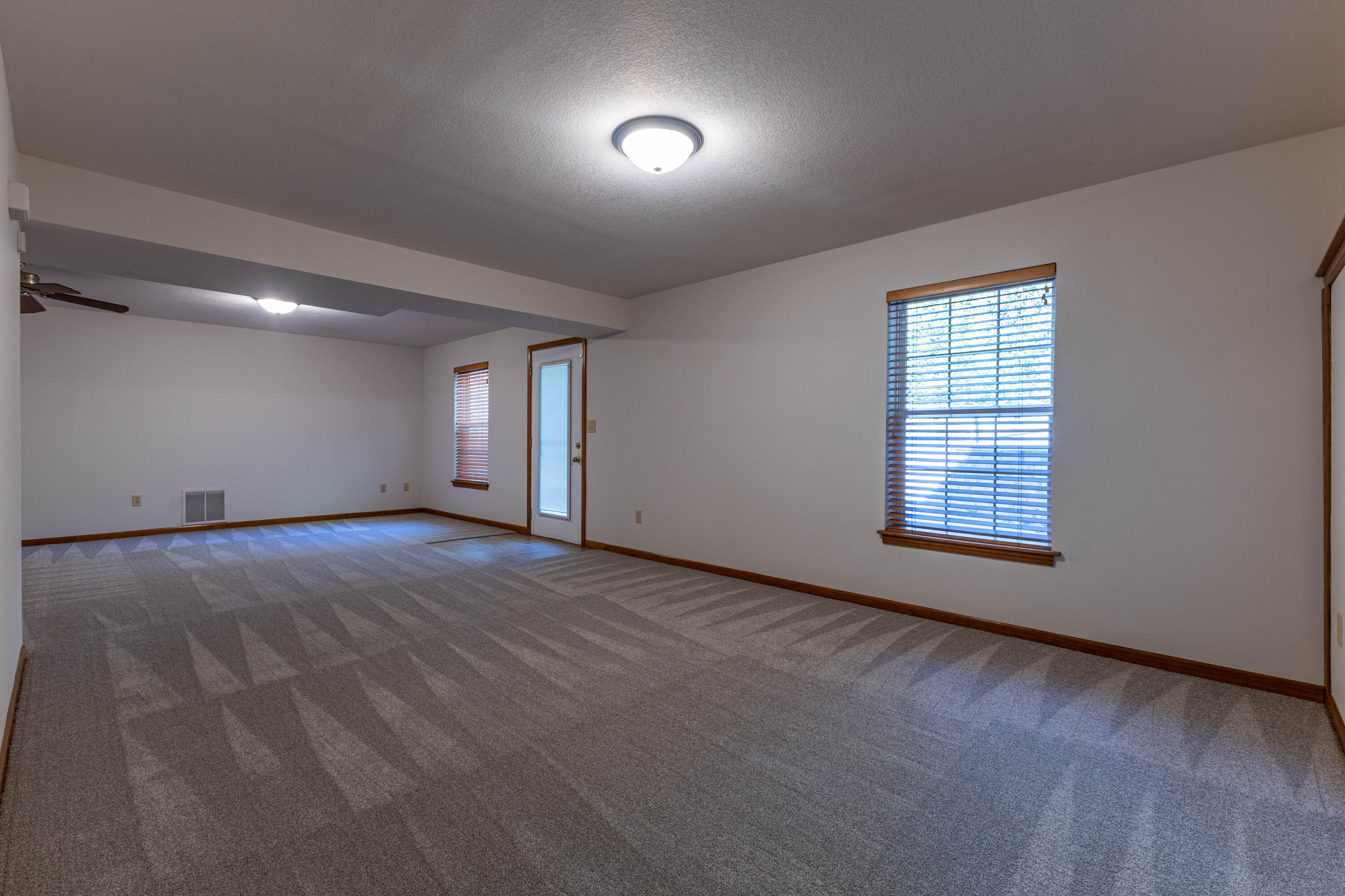 2904 Creekside Ct Property Photo 24