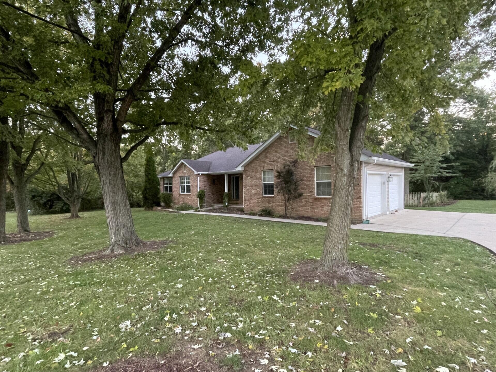 1855 Cedar Lake Dr Property Photo 1