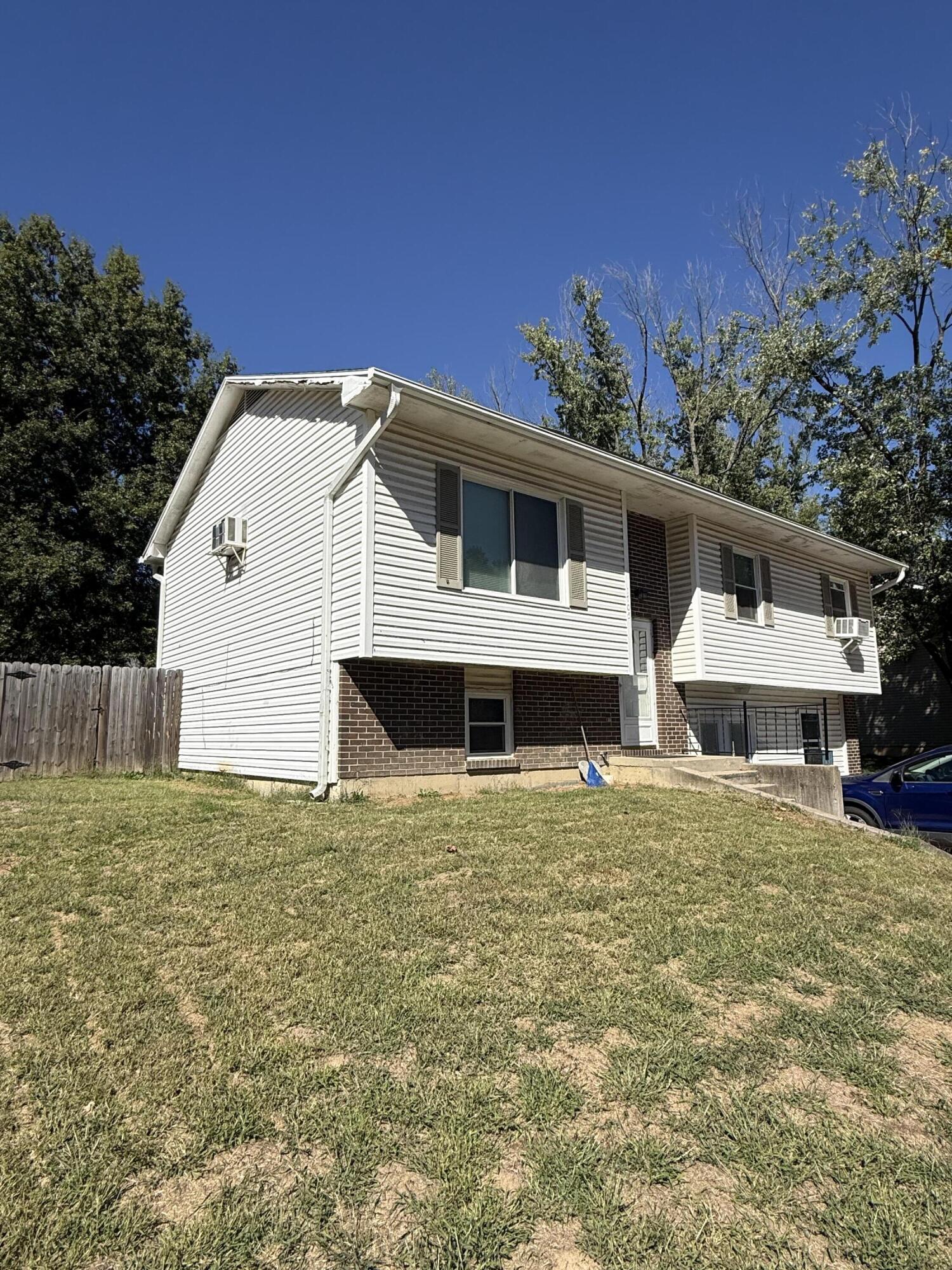 1705 W Boris Dr Property Photo 1