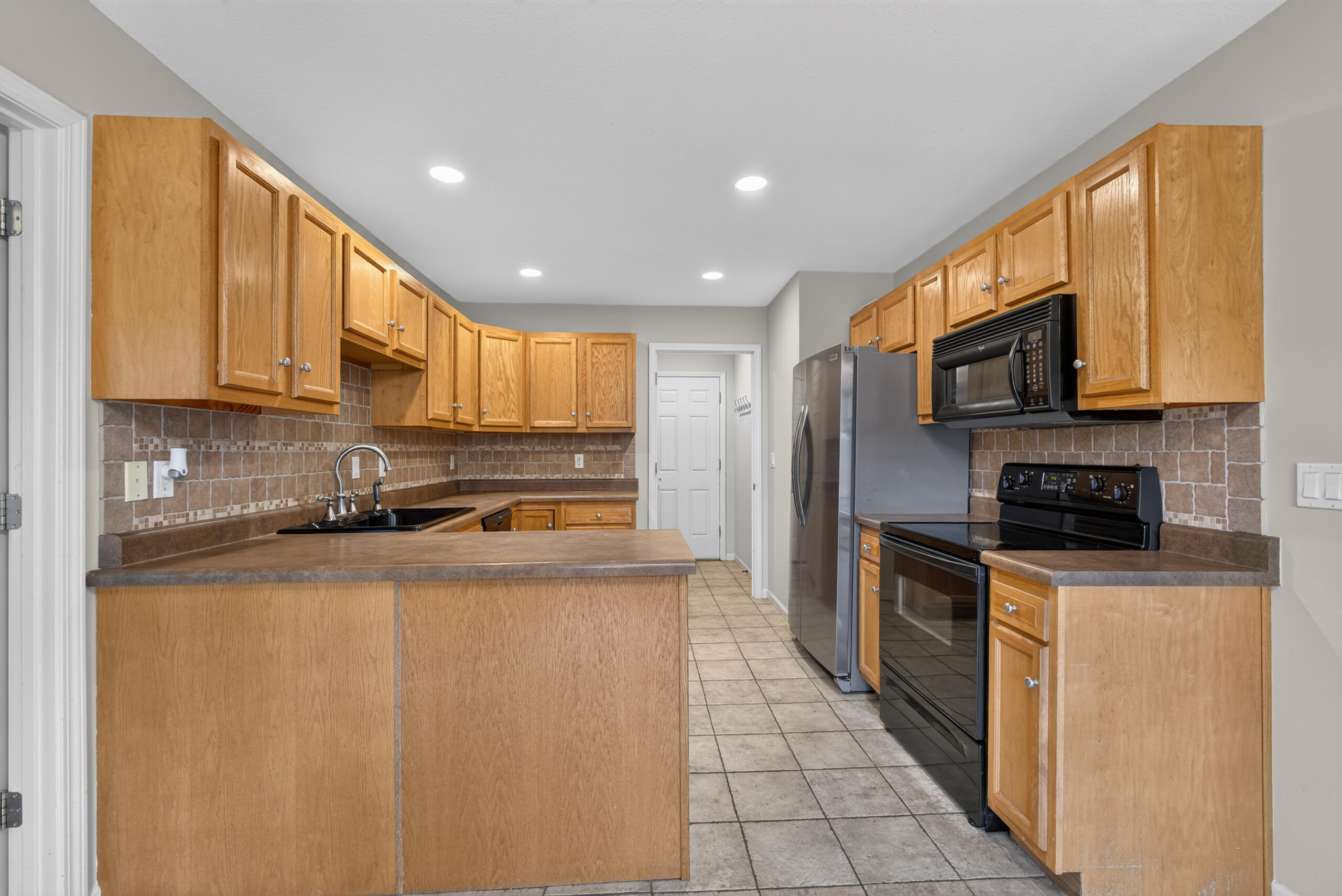 2805 Jonquil Pl Property Photo 11