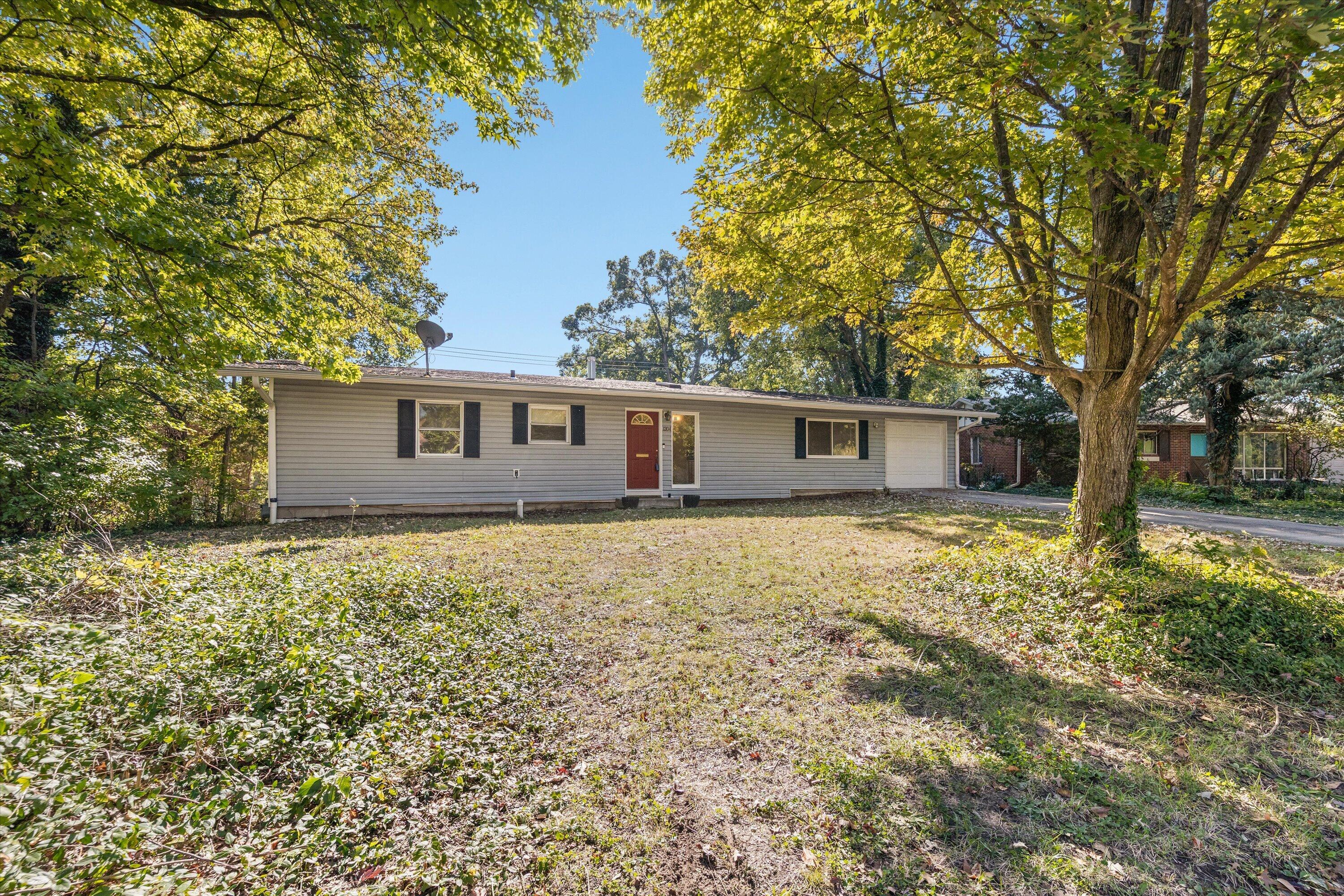 1304 Saint Christopher St Property Photo 1