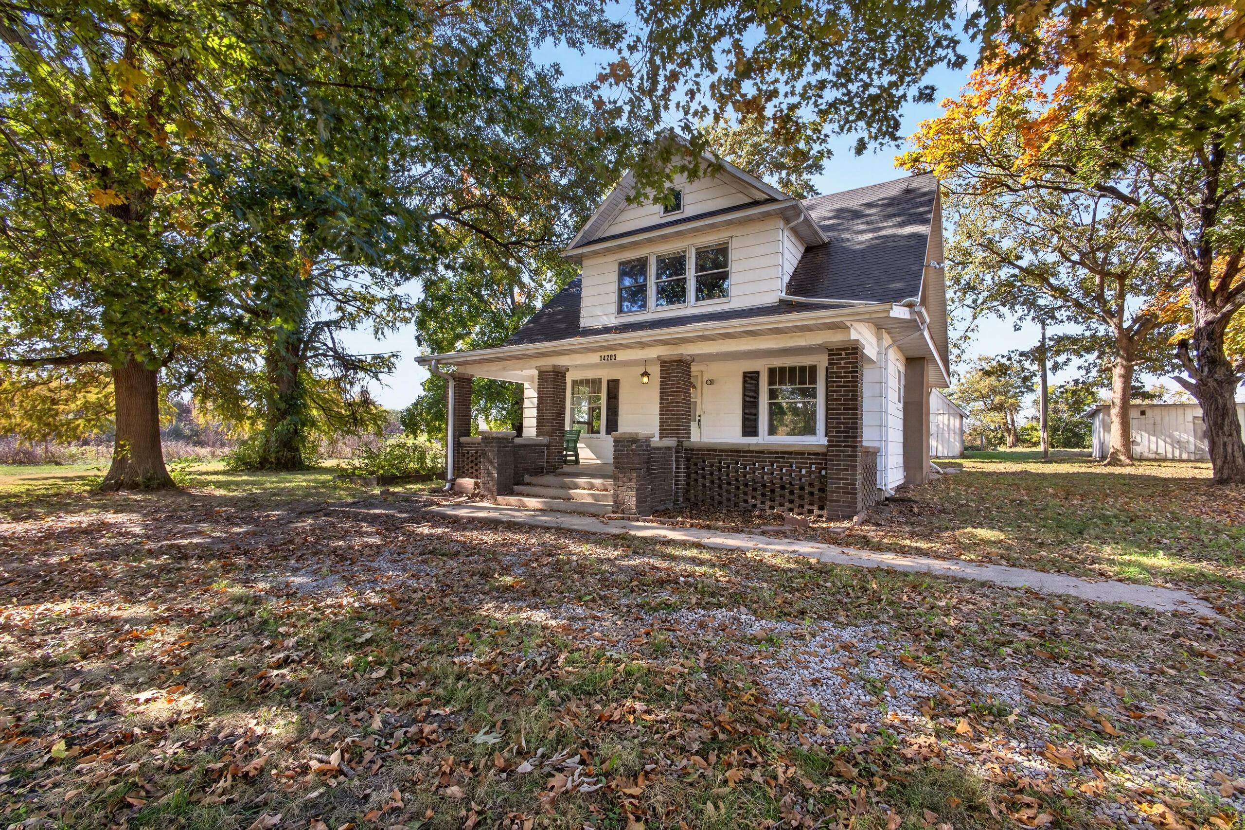 14203 S Crump Ln Property Photo 1