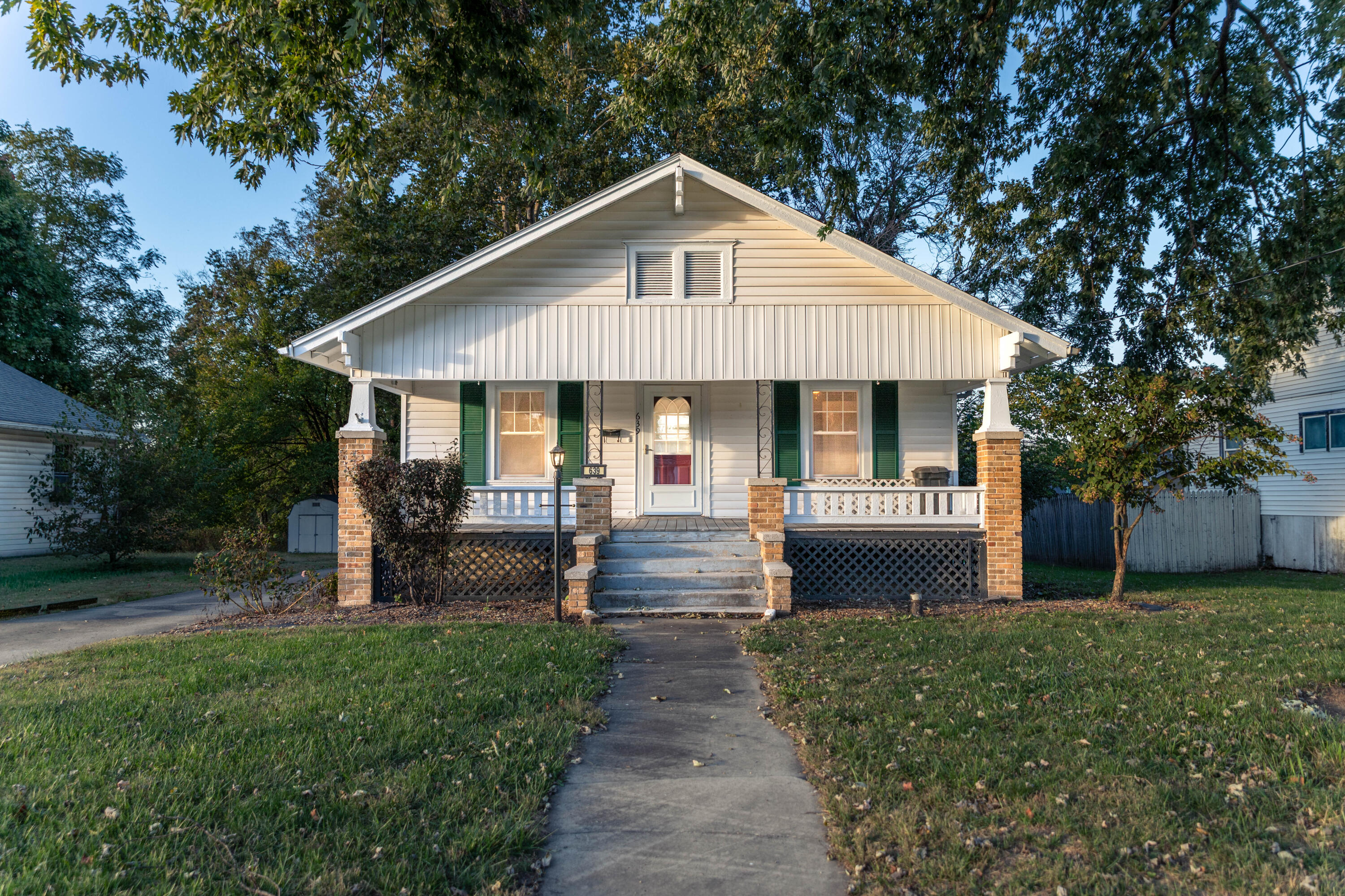 639 E Yerby St Property Photo 1