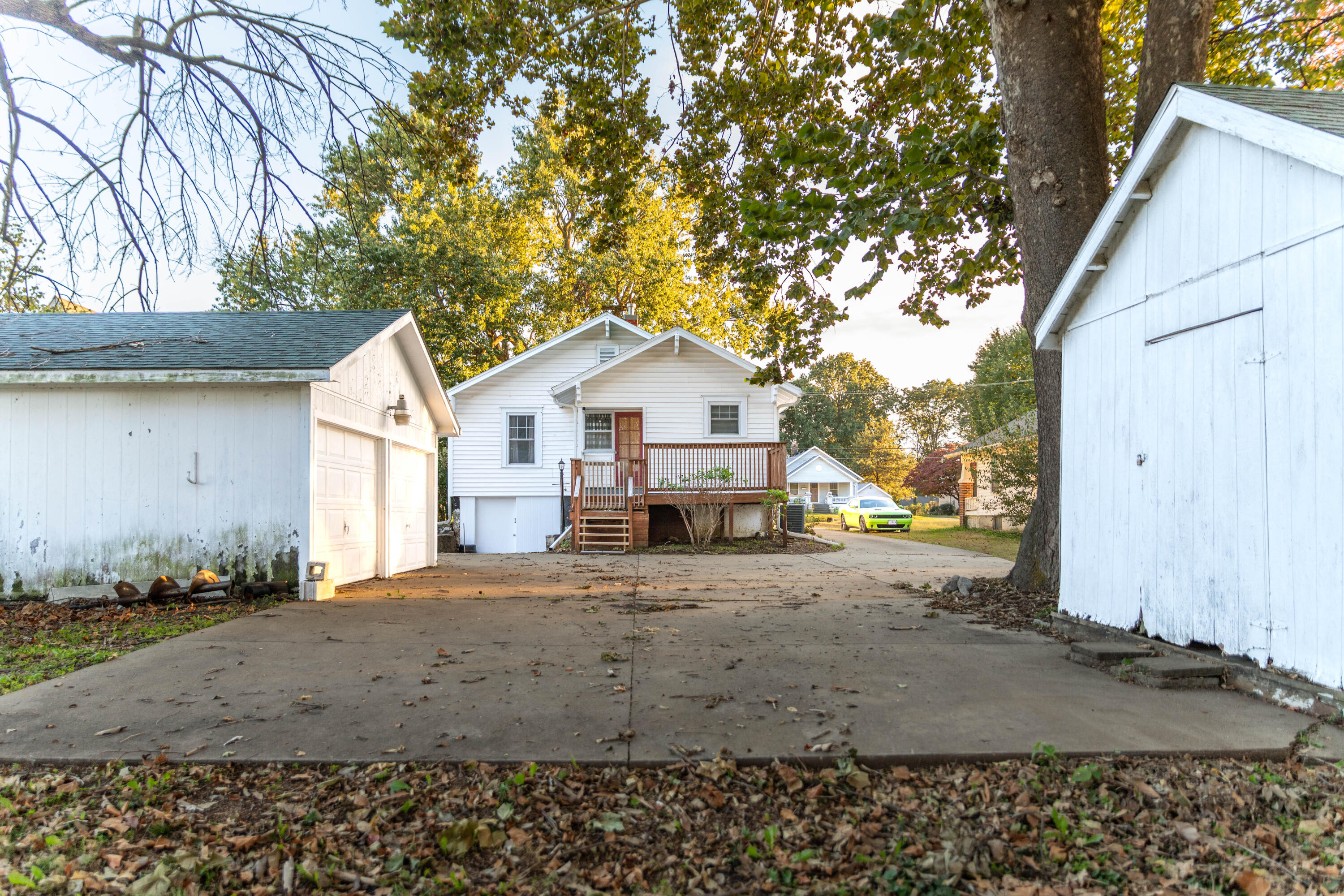 639 E Yerby St Property Photo 22