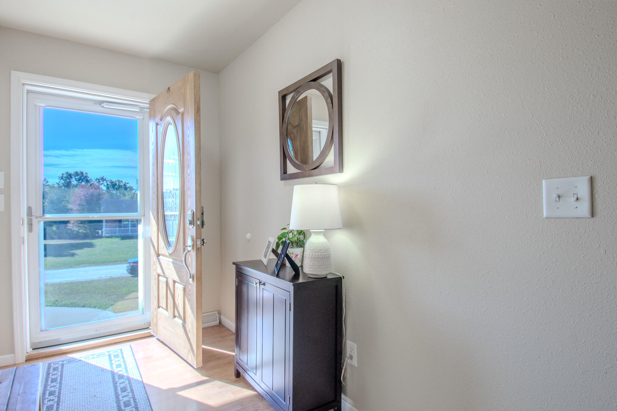 2057 Beelman Rd Property Photo 3