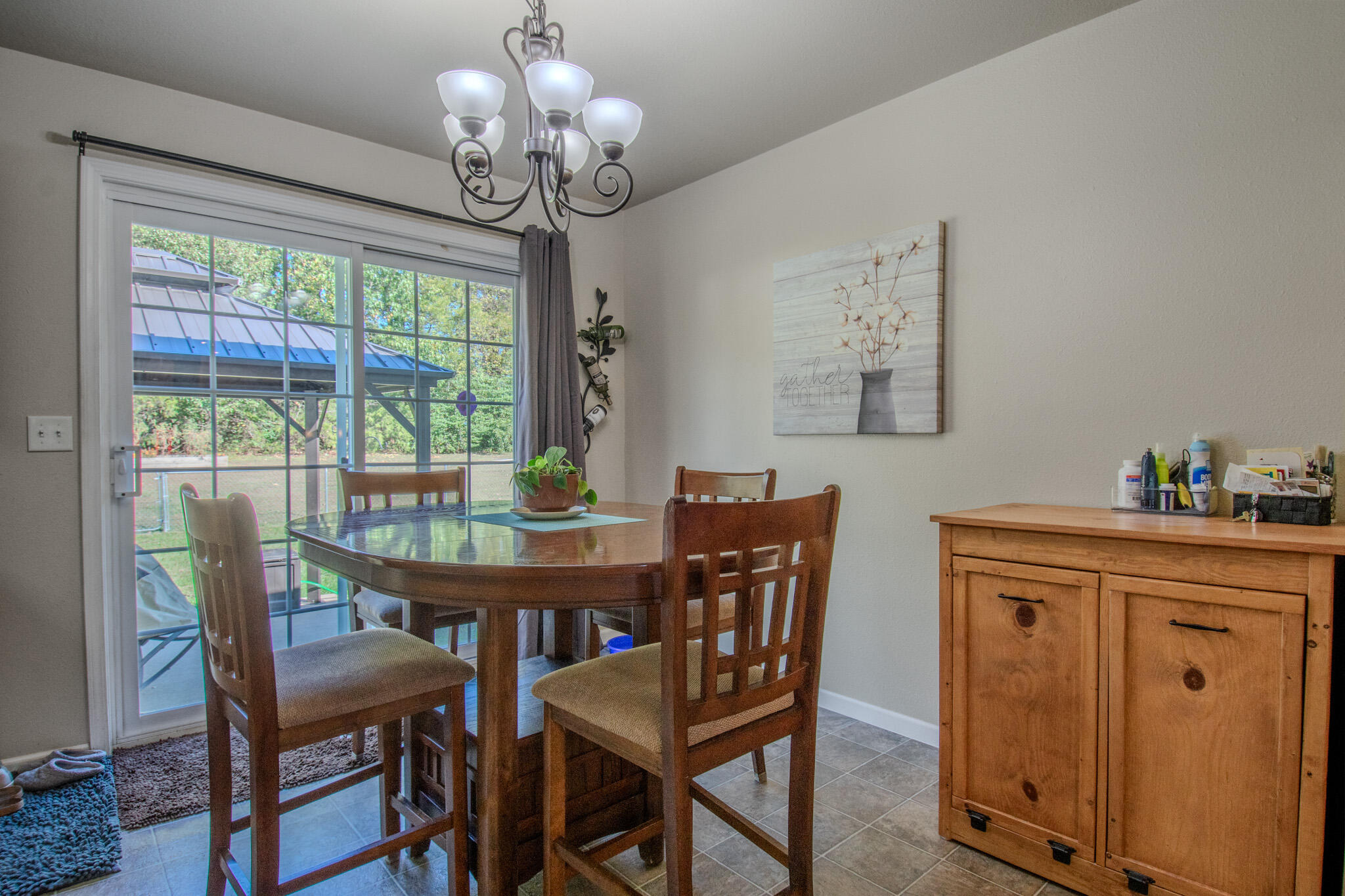 2057 Beelman Rd Property Photo 10