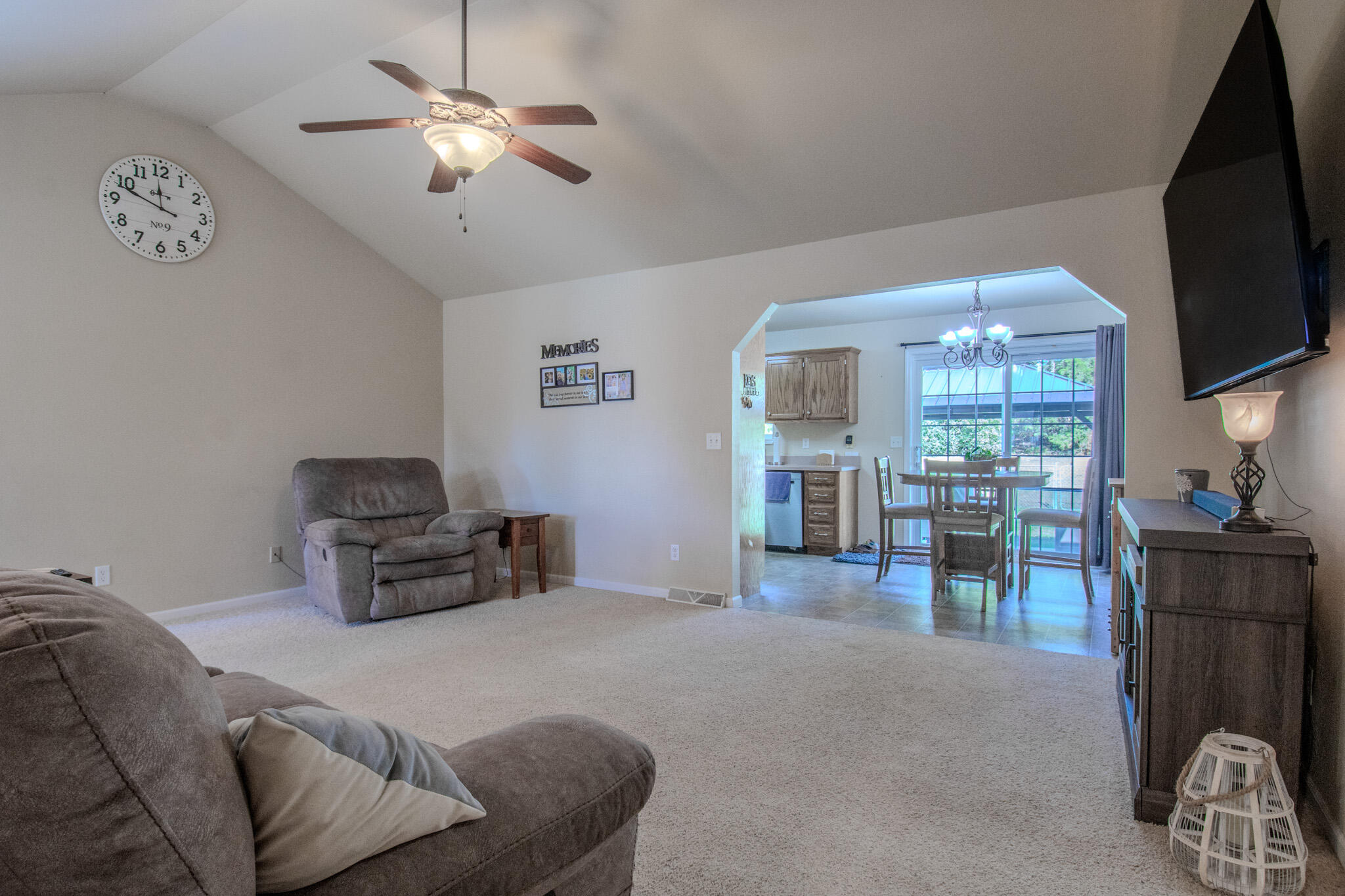 2057 Beelman Rd Property Photo 26