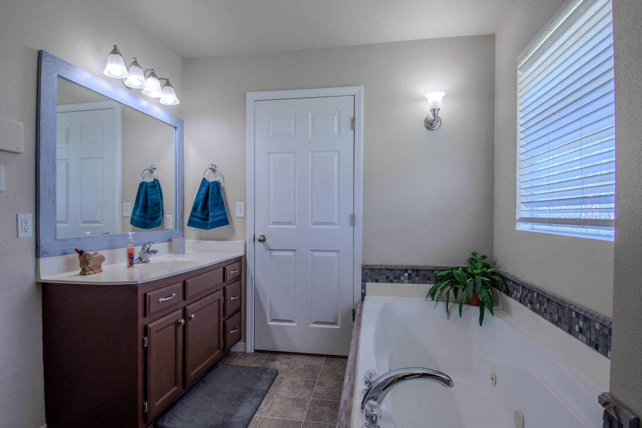 2057 Beelman Rd Property Photo 27