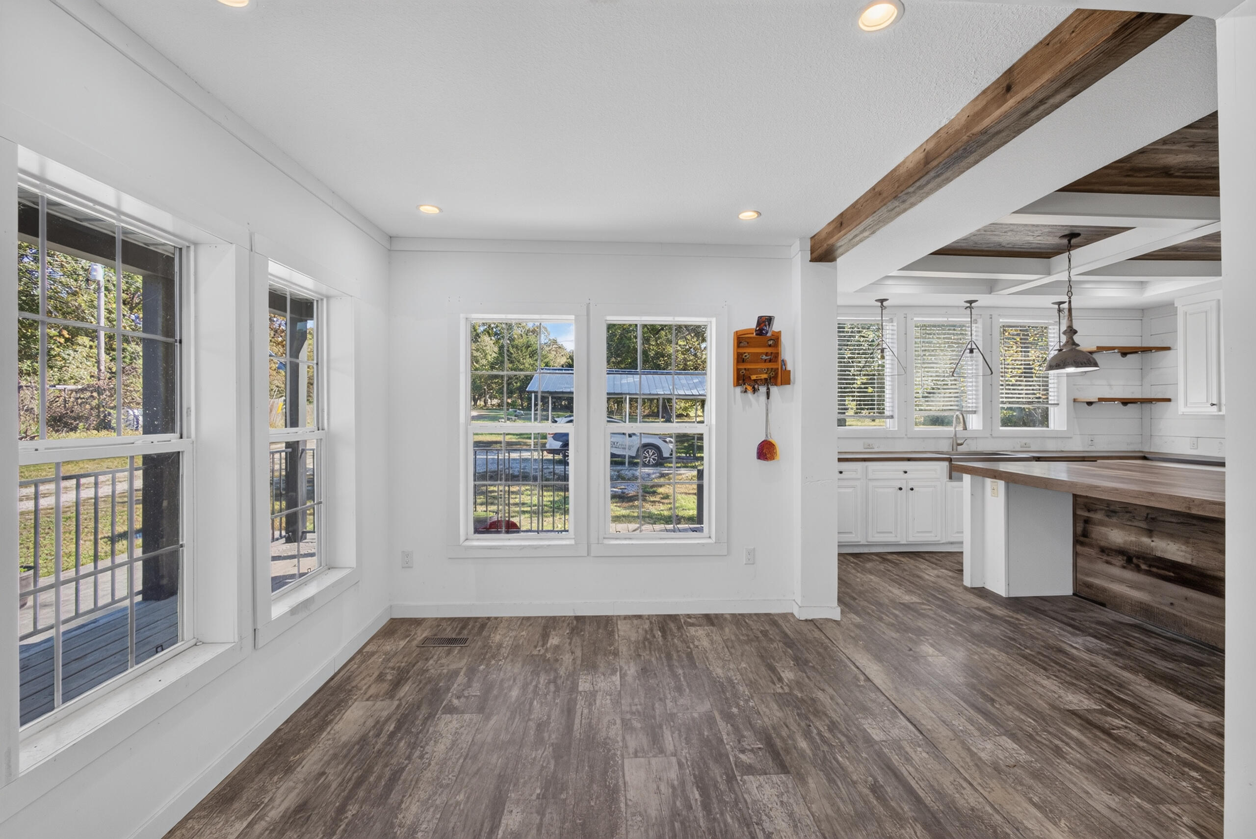 1540 Jo Ln Property Photo 11