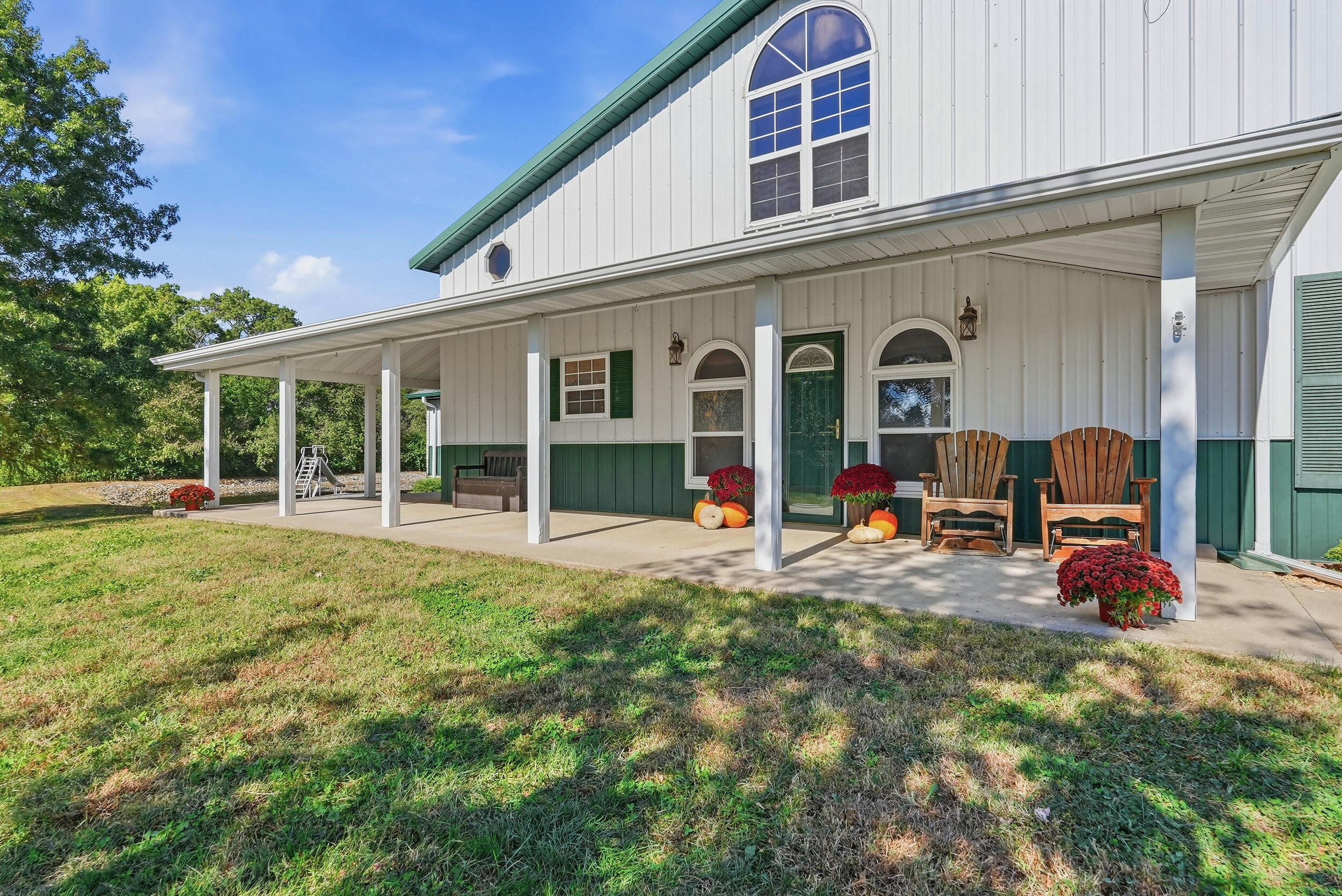7525 Audrain Road 341 Property Photo 1