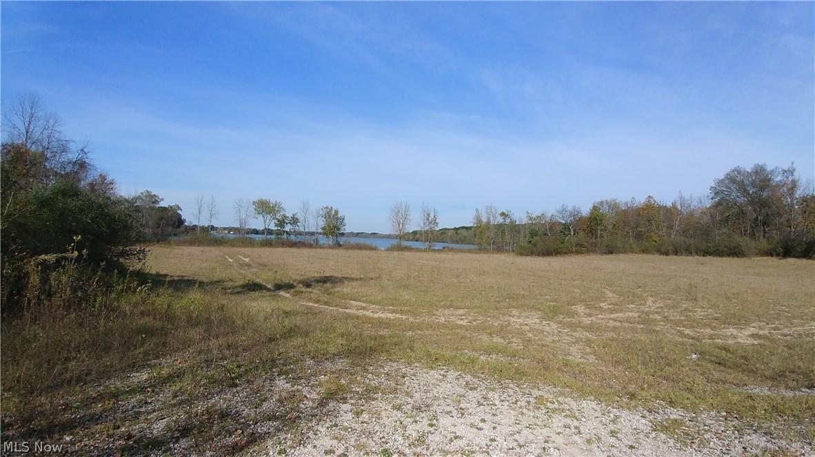 Aurora Hill Drive Property Photo 3