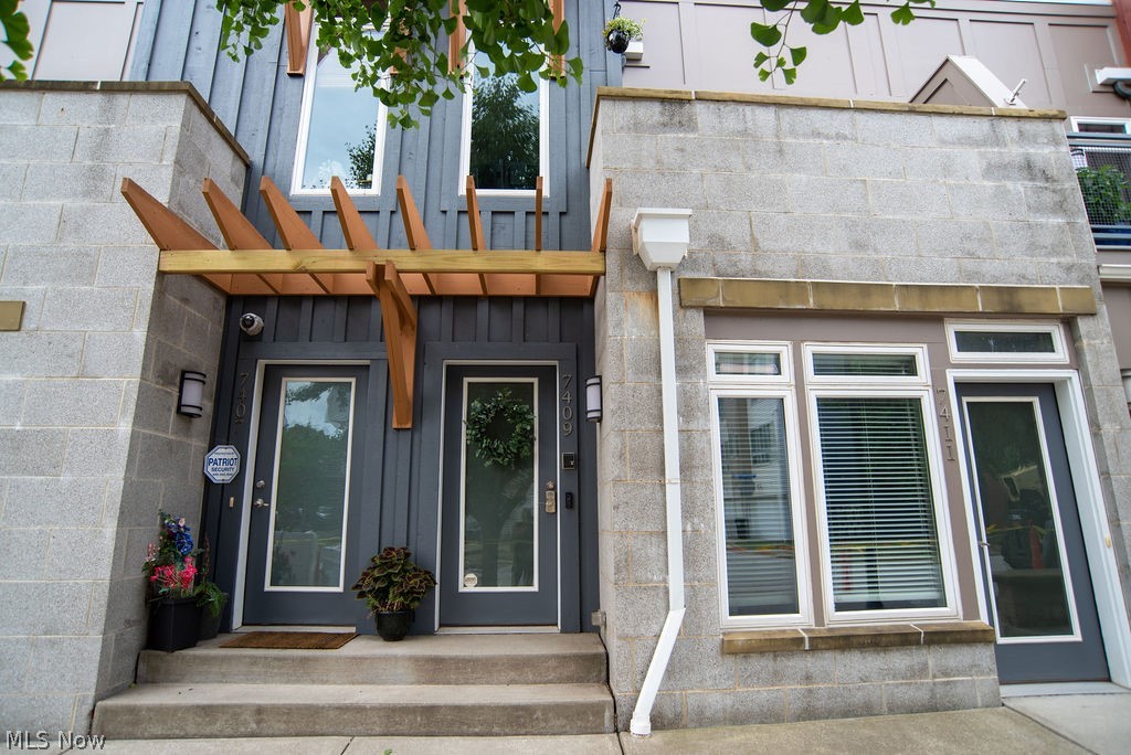 7409 Battery Park Blvd H7409 Property Photo 1
