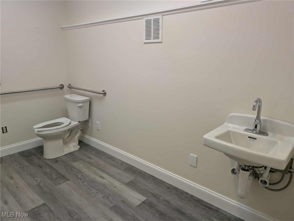 134-138 Middle Avenue Property Photo 26