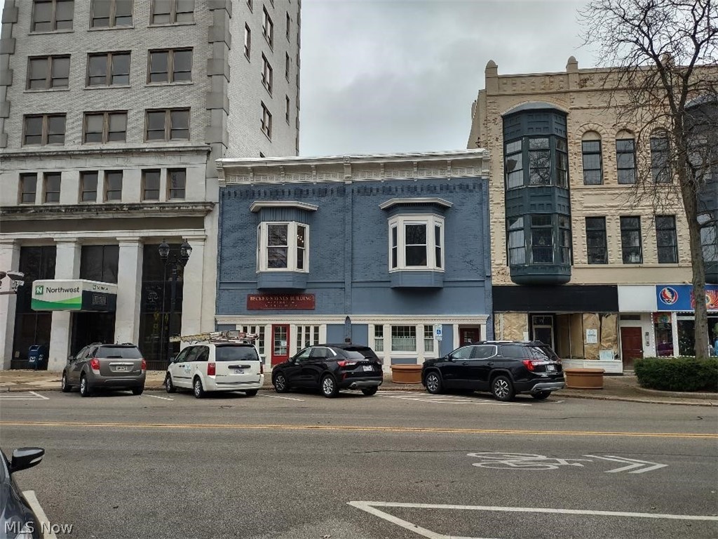 134 Middle Avenue Property Photo 1