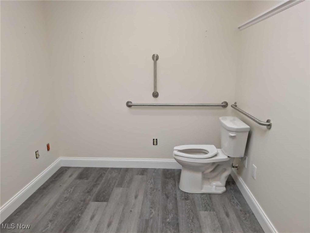 134 Middle Avenue Property Photo 27
