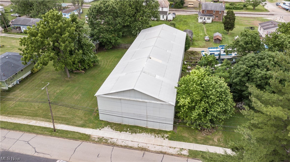 Front Street Property Photo 3
