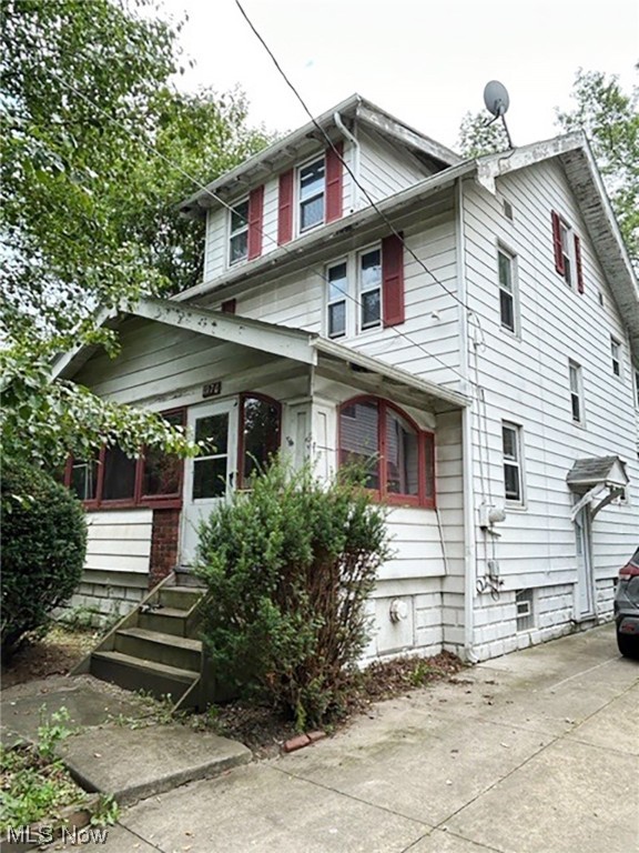 1170 Beardsley St Property Photo 1