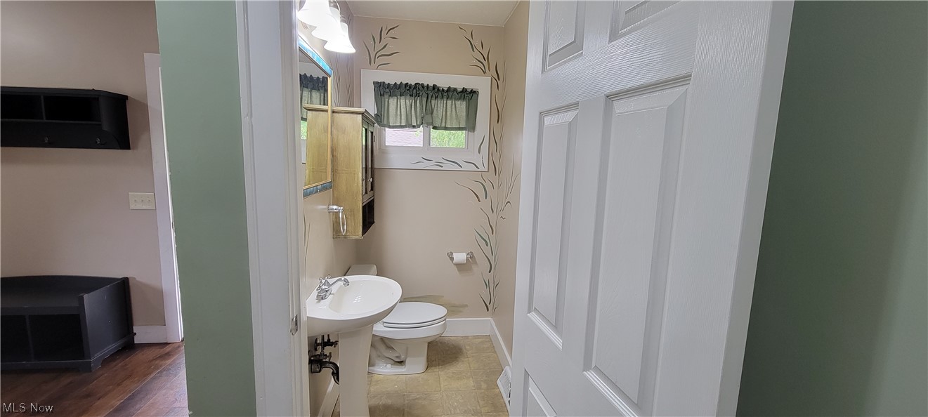 2126 East High Ave Property Photo 28