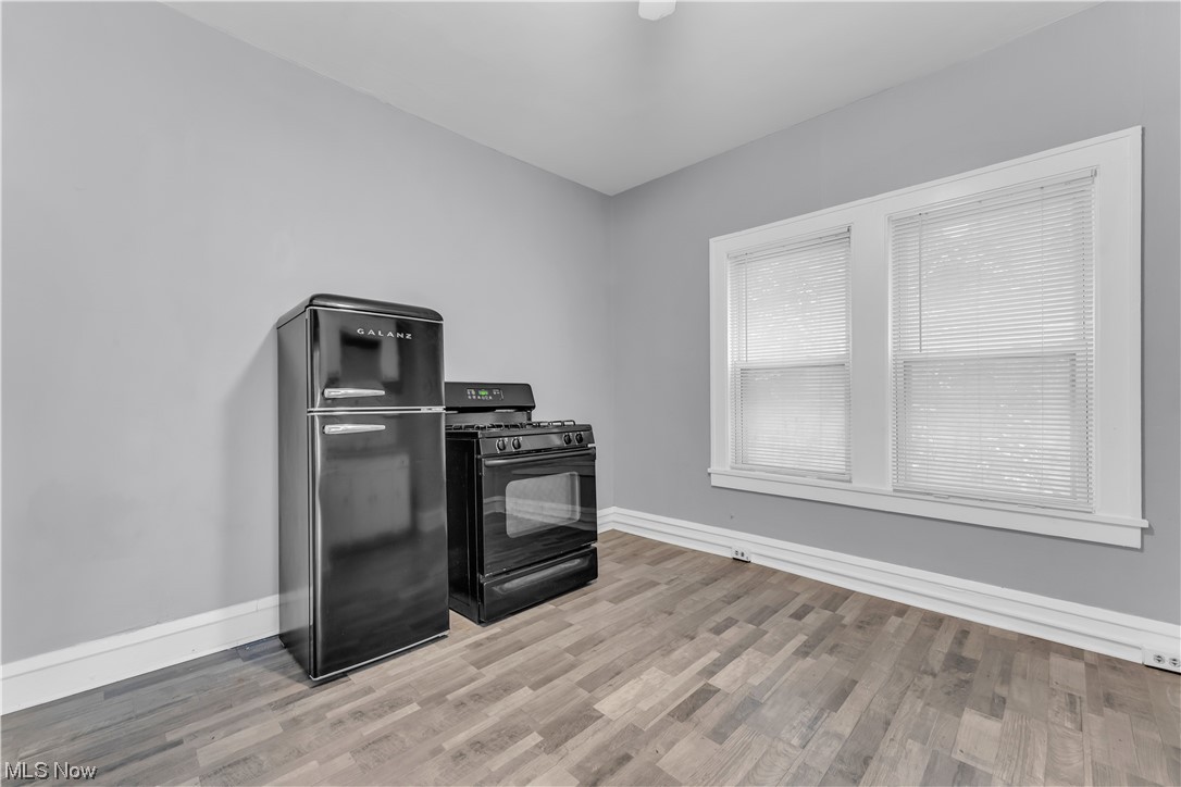 13389 Madison Ave Property Photo 8
